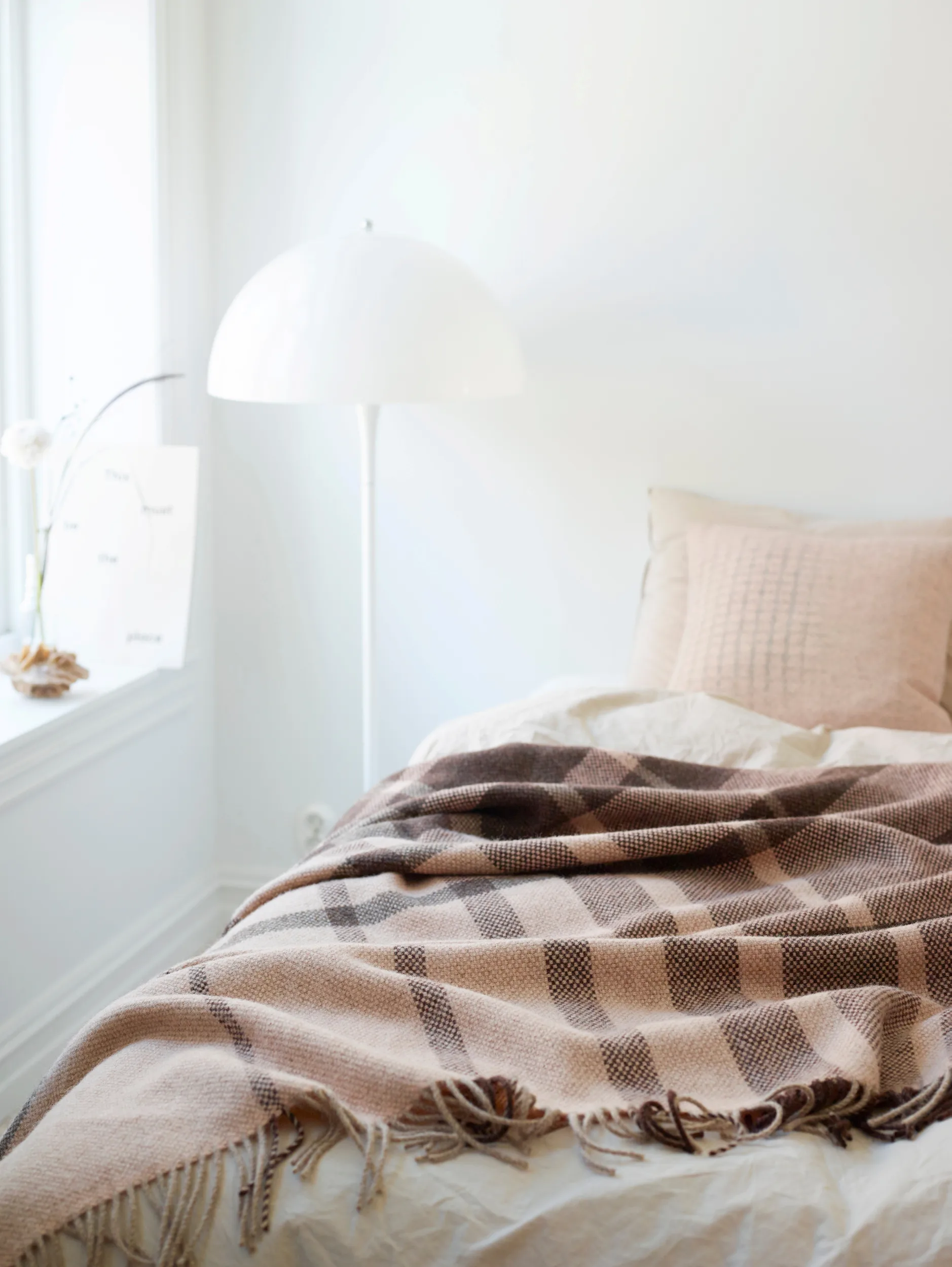 Filos Decke 145x220 cm, Brown Røros Tweed