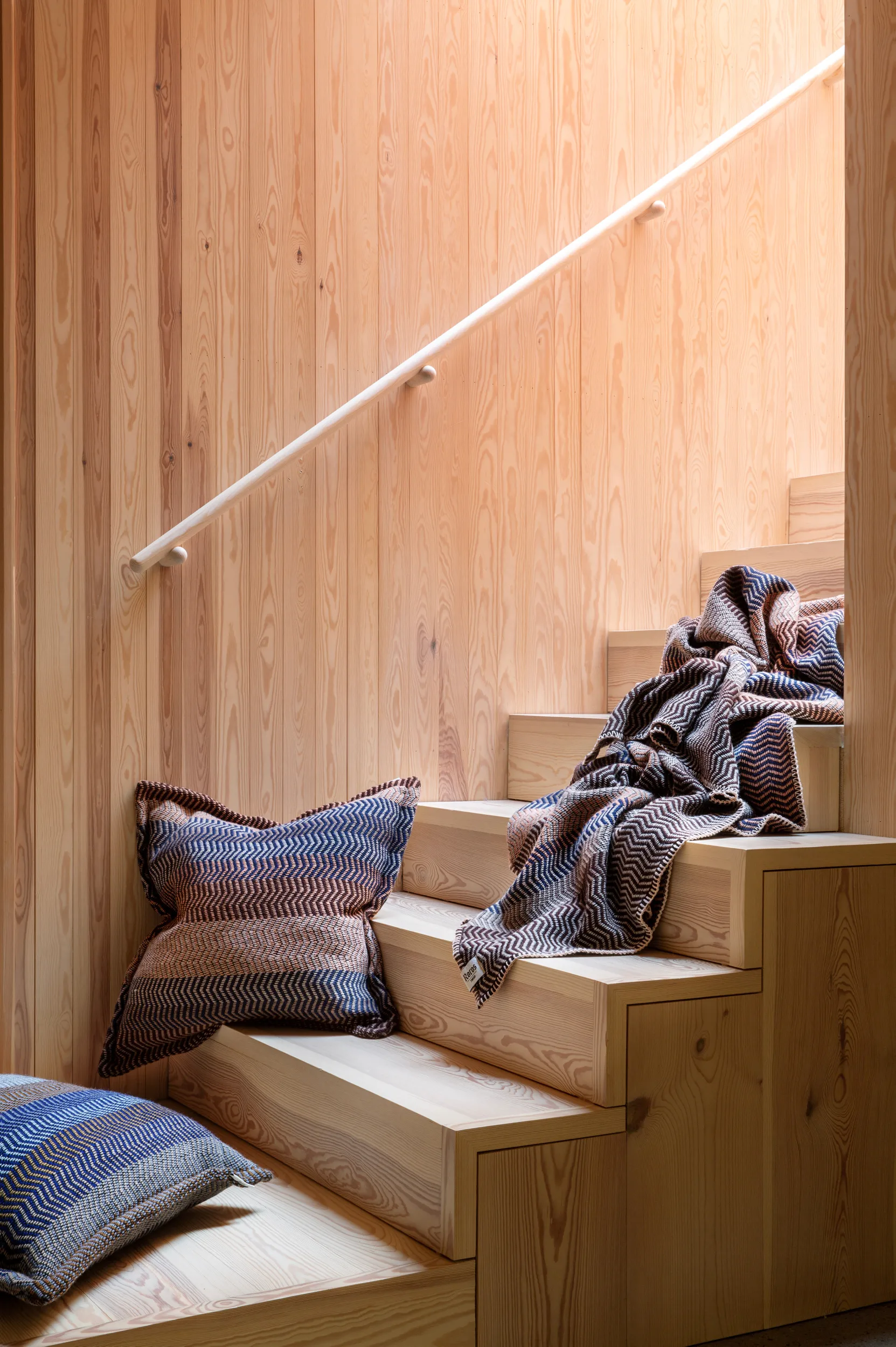 Fri Decke 150x200 cm, By the fire Røros Tweed