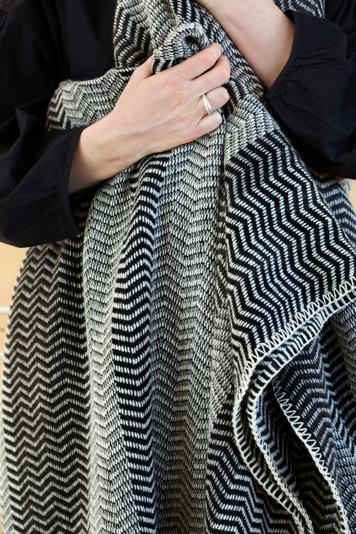 Fri Decke 150x200 cm - Gray day - Røros Tweed