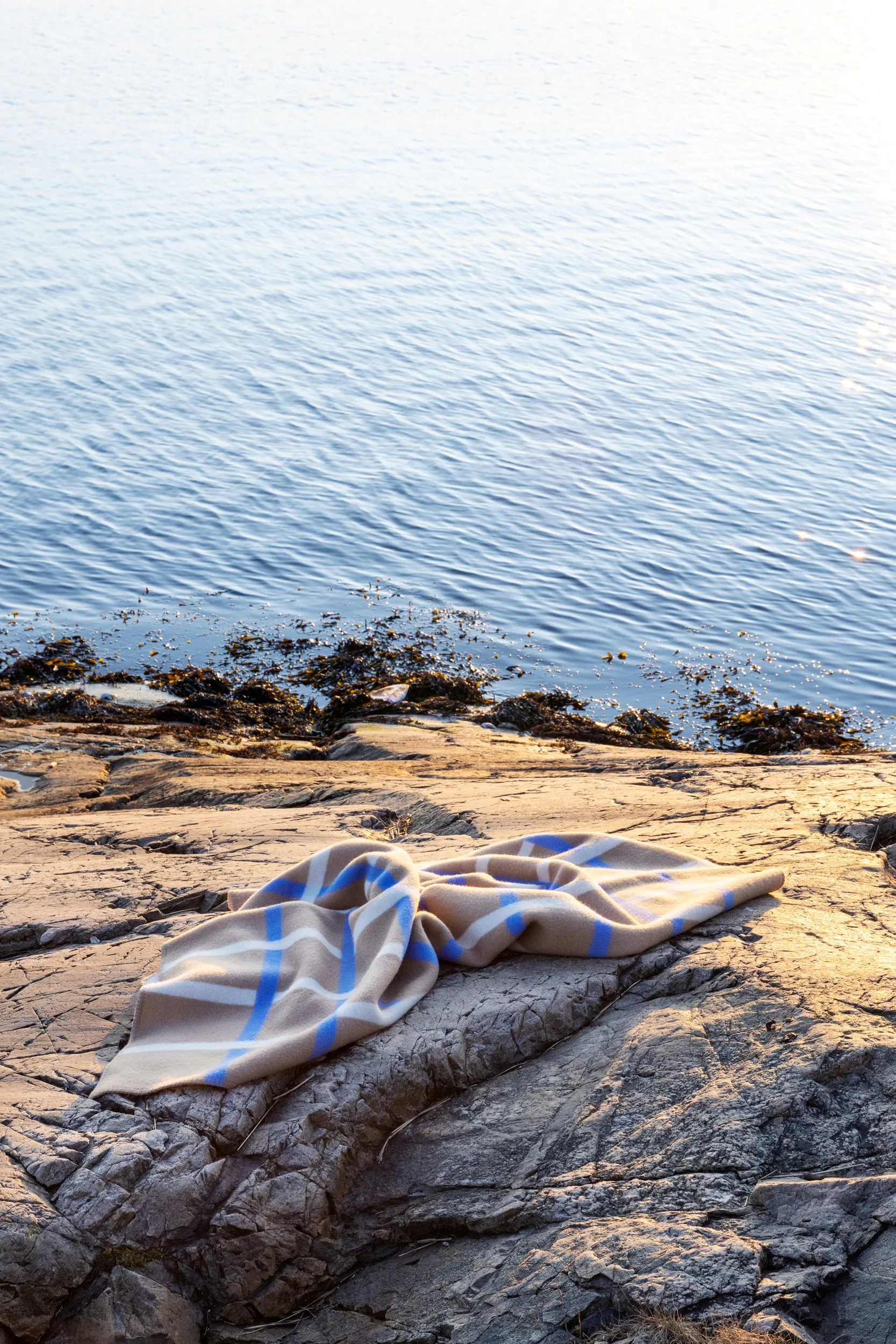 Knut Decke 135x200 cm, Taupe Røros Tweed