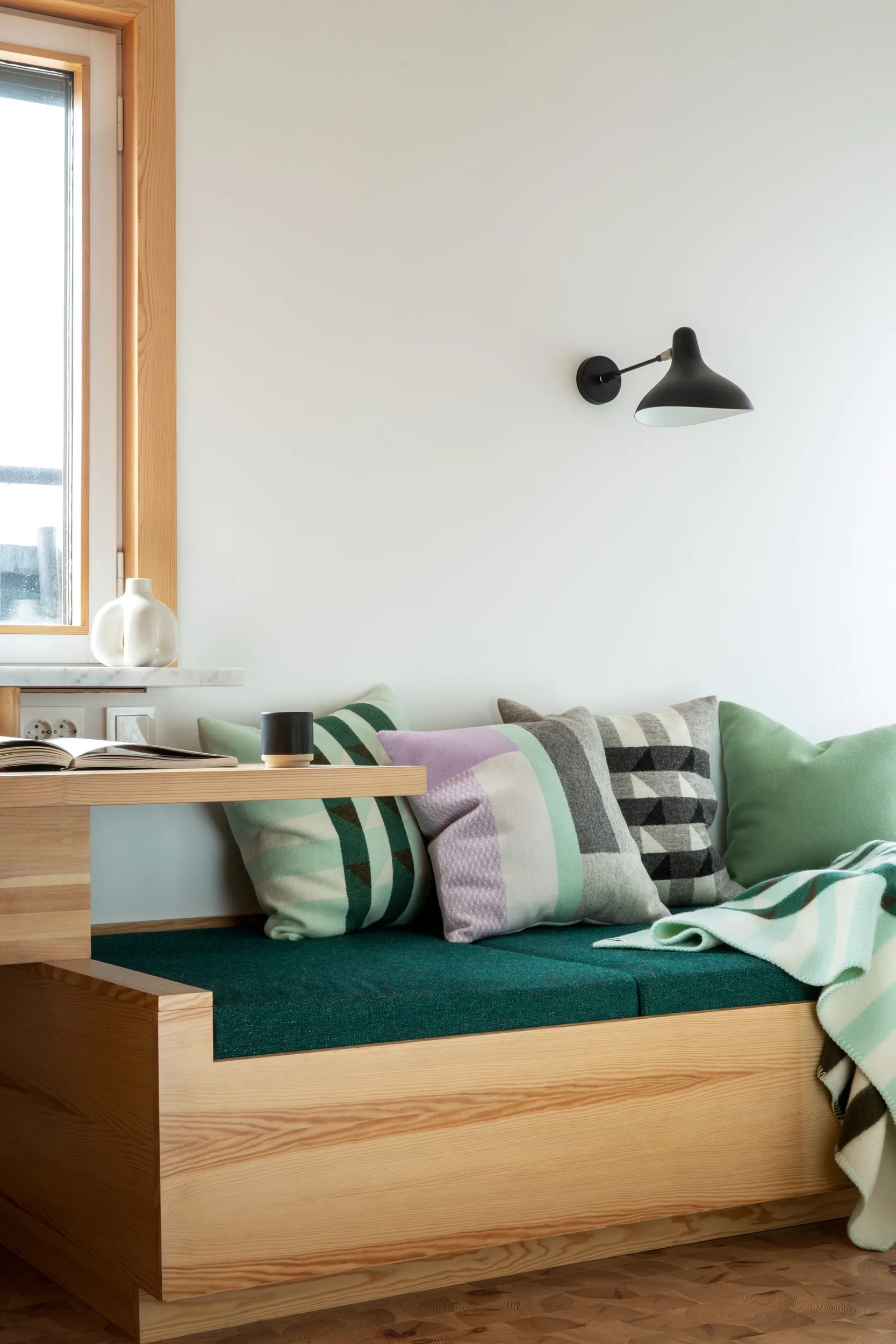 Kvam Decke 135x200 cm, Green Røros Tweed