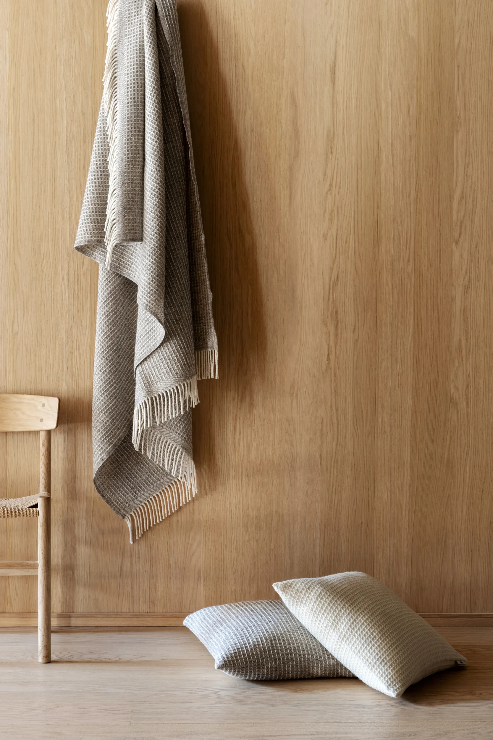 Vega Decke 150x210 cm, Grey Røros Tweed