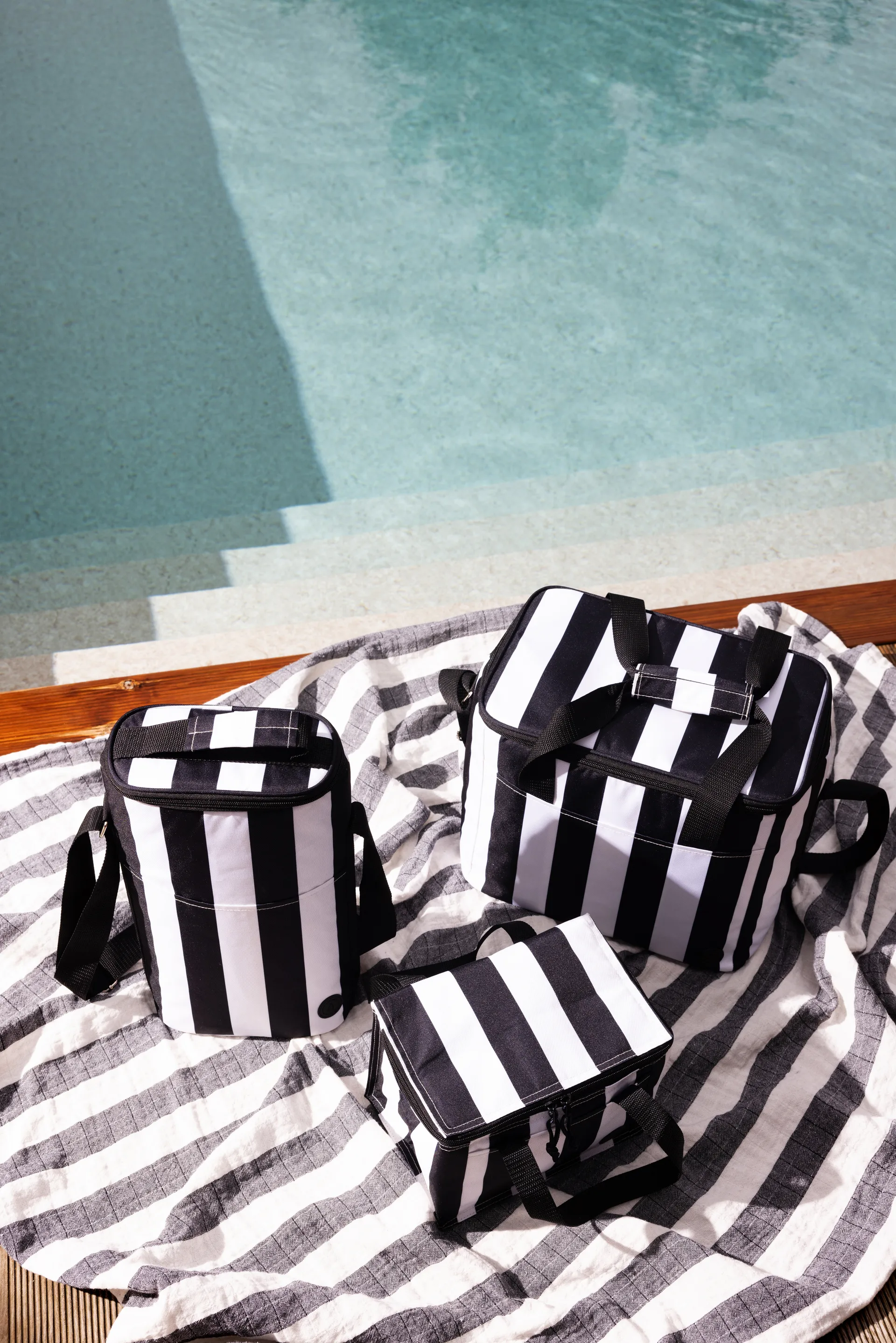 City Kühltasche hoch 9 L, Schwarz-weiß Sagaform