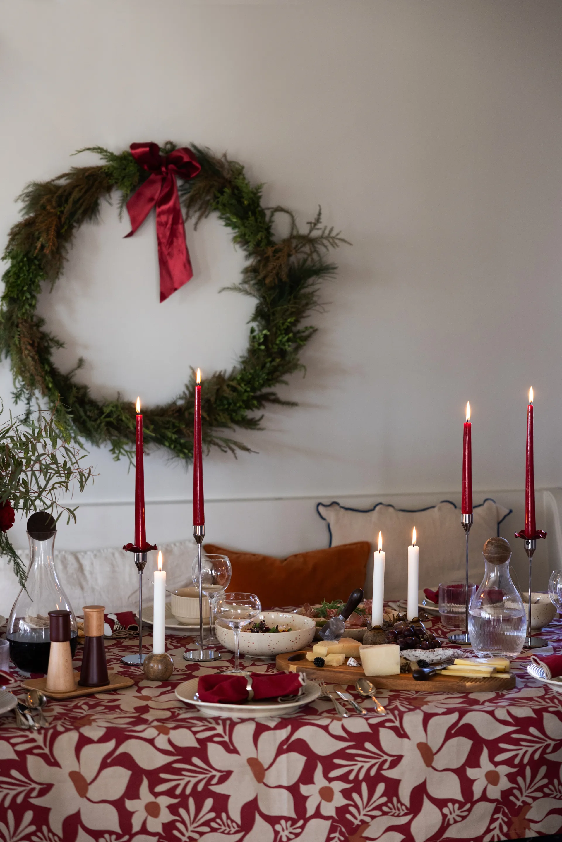 Edith Tischdecke 150x280 cm, Weinrot Sagaform