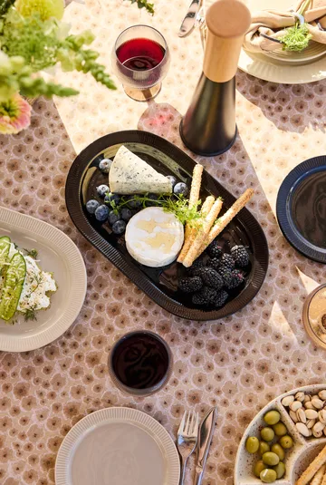 Inka Servierplatte - Schwarz, 20x34 cm - Sagaform