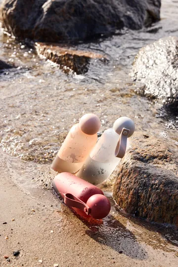 Leere Wasserflasche 65 cl - Weinrot - Sagaform