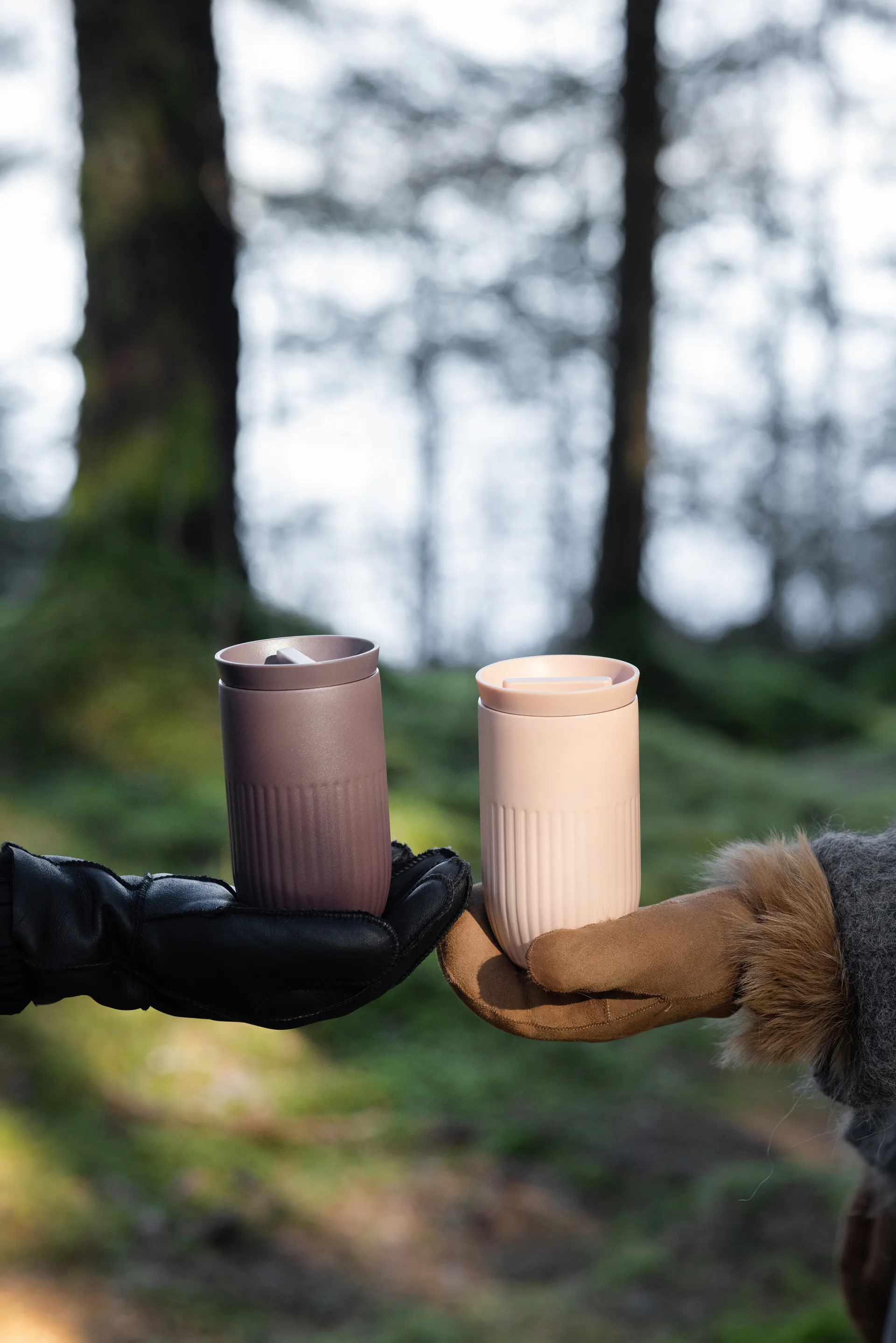 Tova Auto-Becher Thermobecher 32 cl, Braun Pantone Sagaform