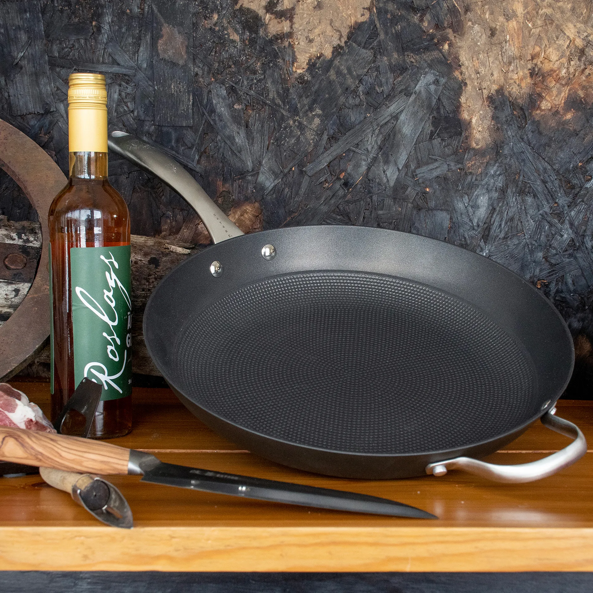 Satake Bratpfanne aus leichtem Gusseisen non stick, 32cm Satake