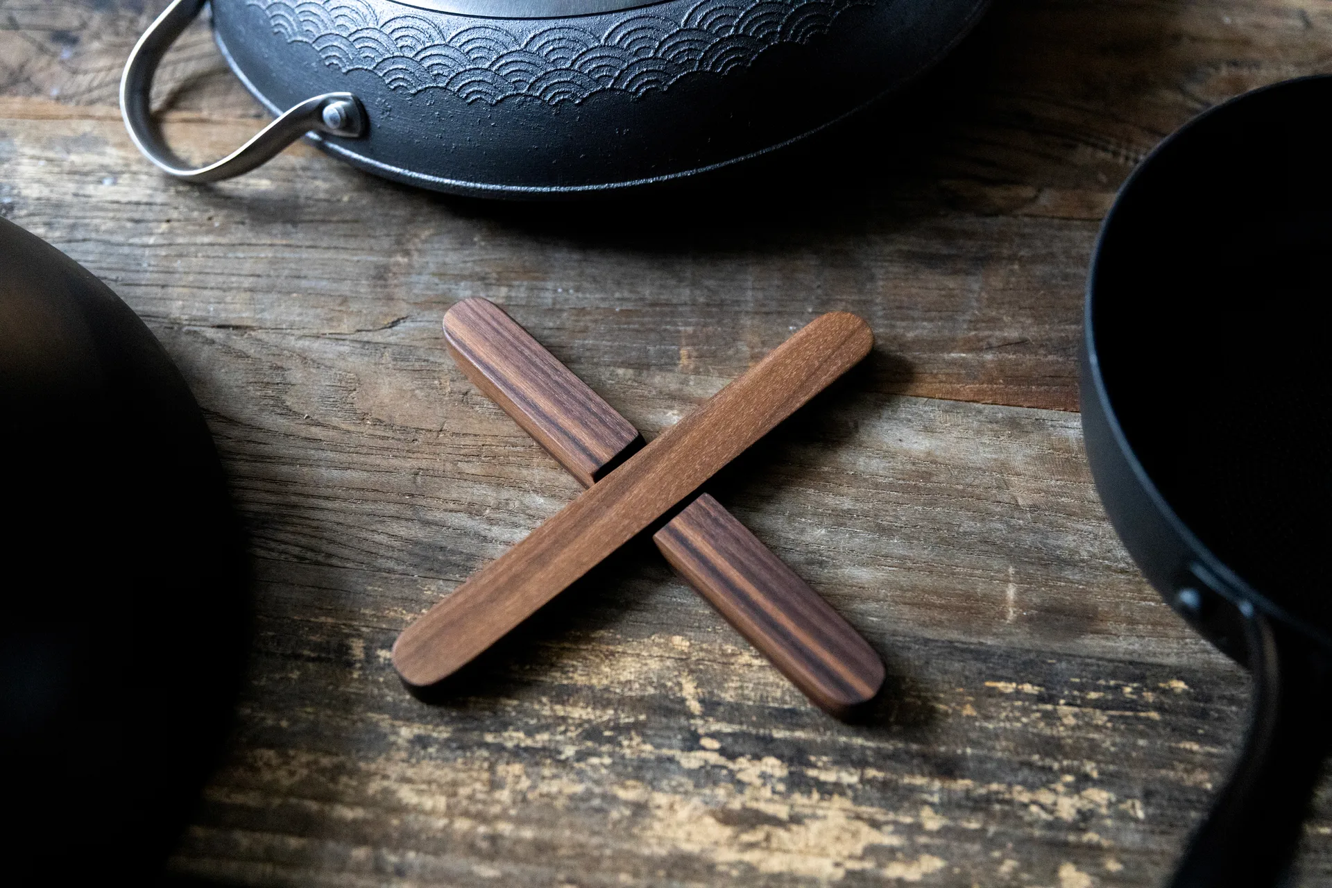 Satake magnetischer Topfuntersetzer, Walnuss Satake