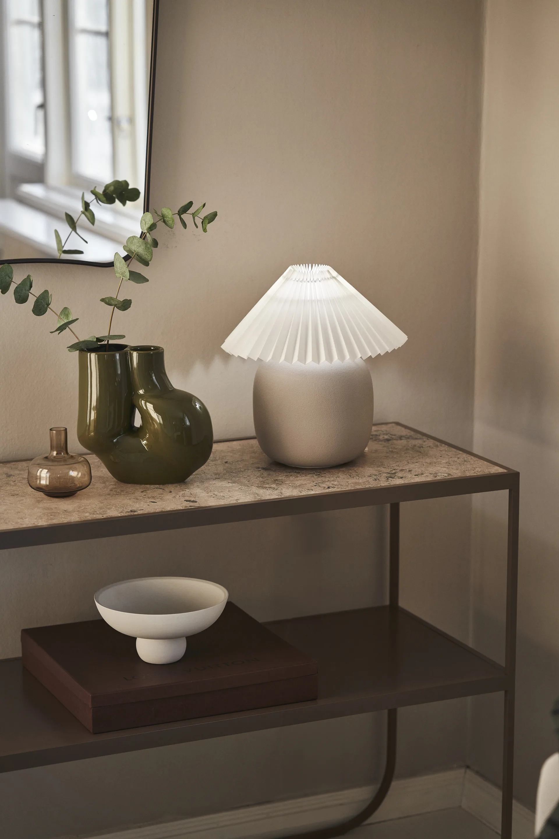 Boulder Tischleuchte 29 cm grey-pleated white,  Scandi Living
