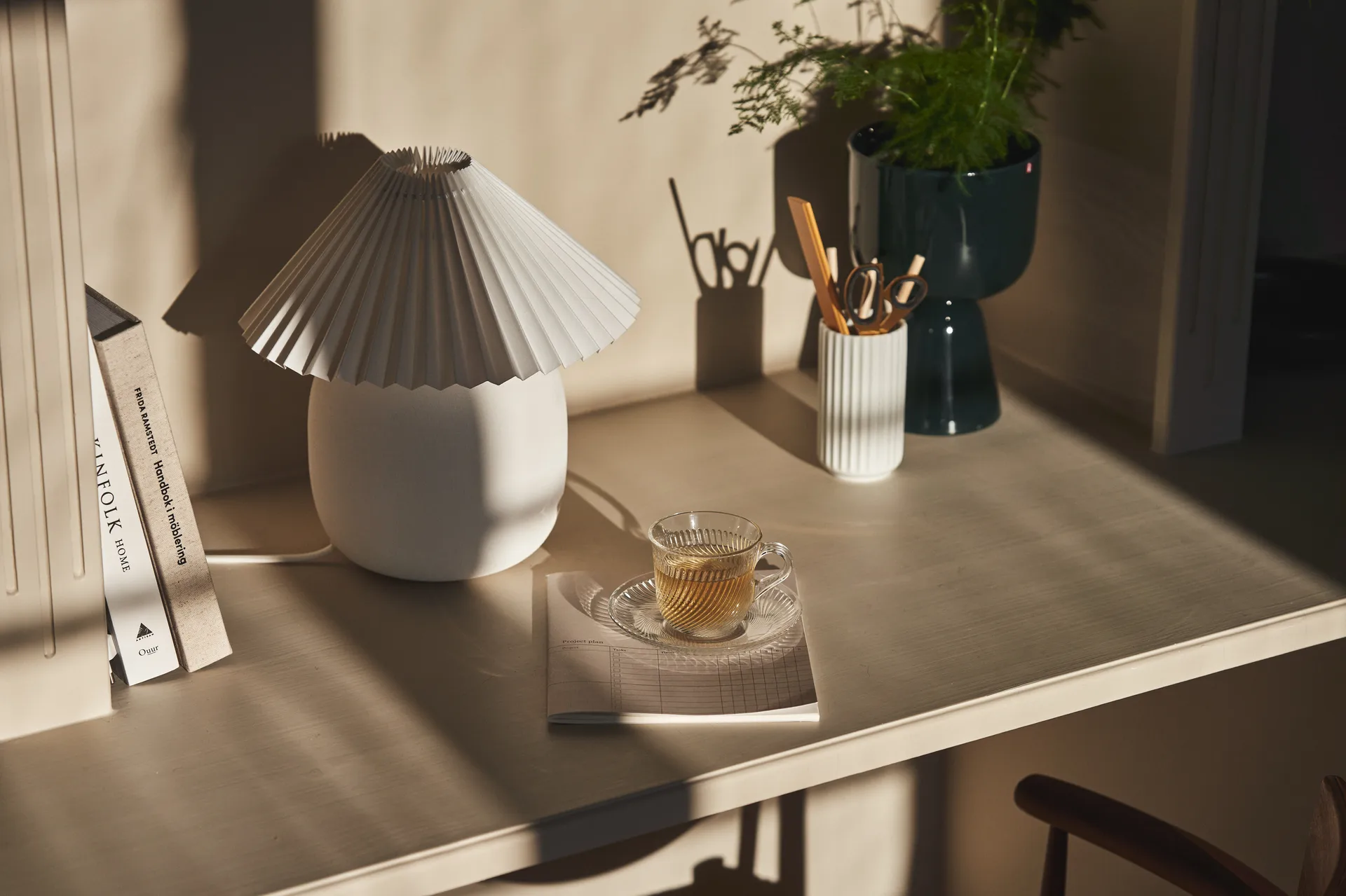 Boulder Tischleuchte 29 cm white-pleated white,  Scandi Living