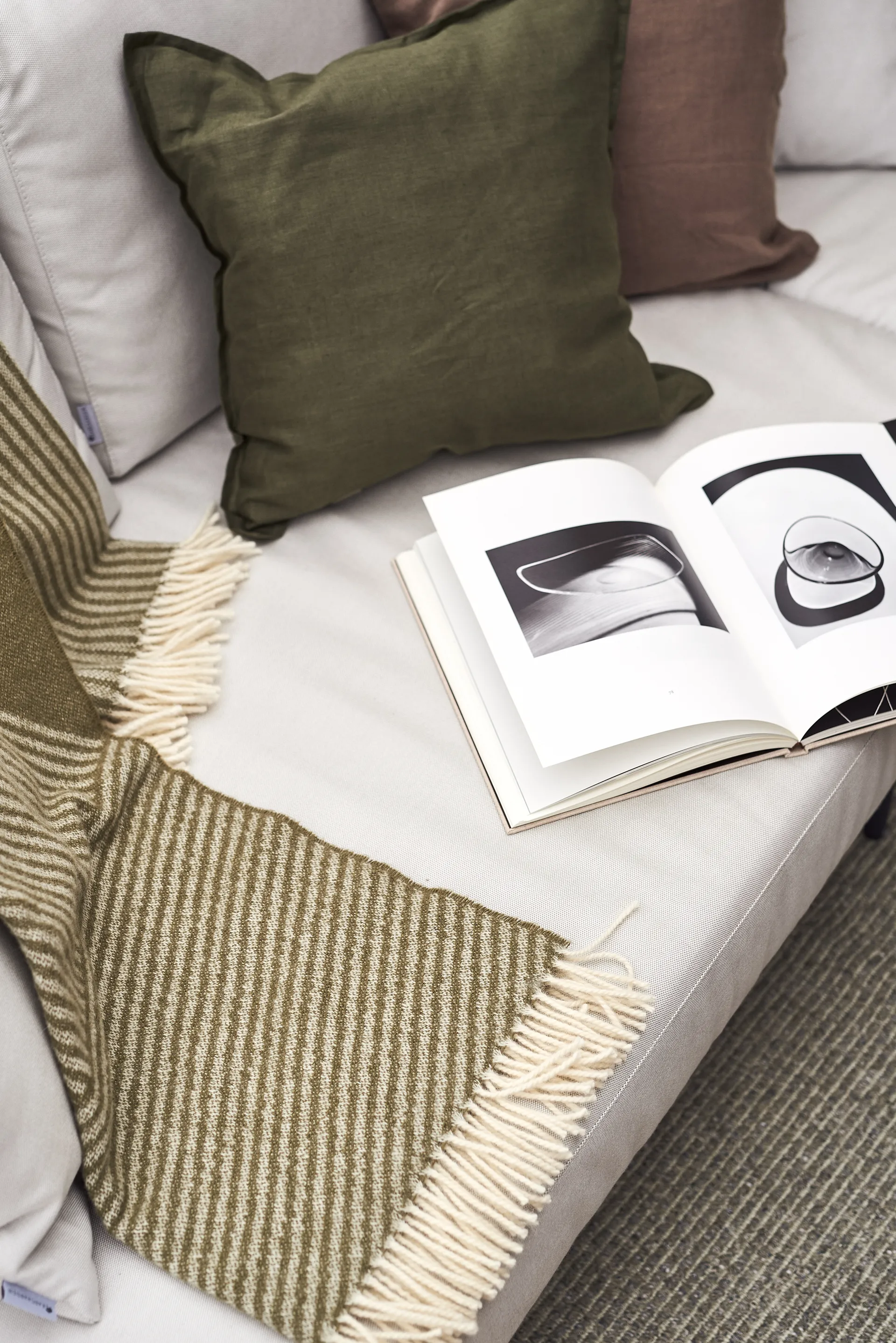 Calm Kissenbezug Leinen 50 x 50cm, Forest Green Scandi Living