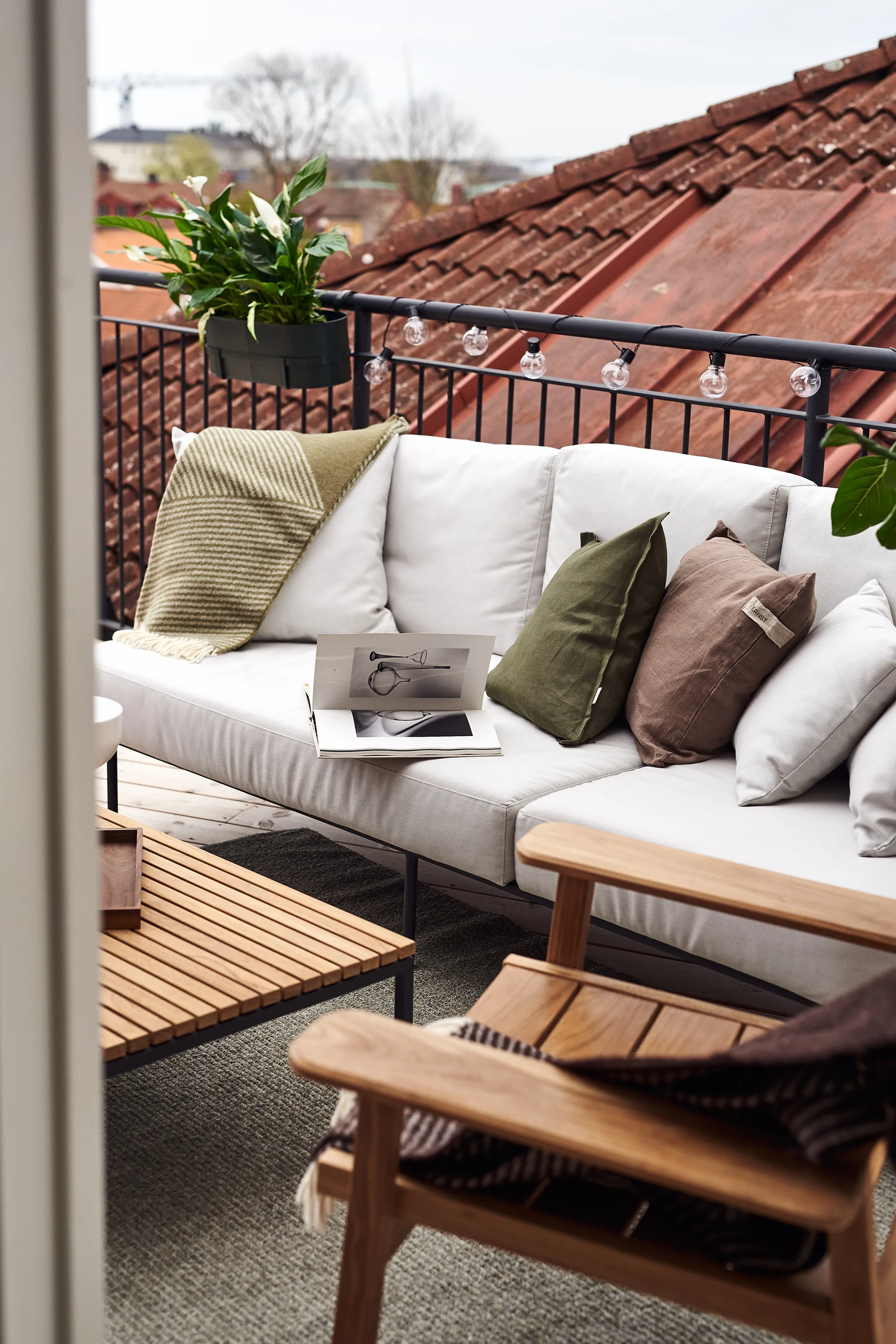 Calm Kissenbezug Leinen 50 x 50cm, Forest Green Scandi Living