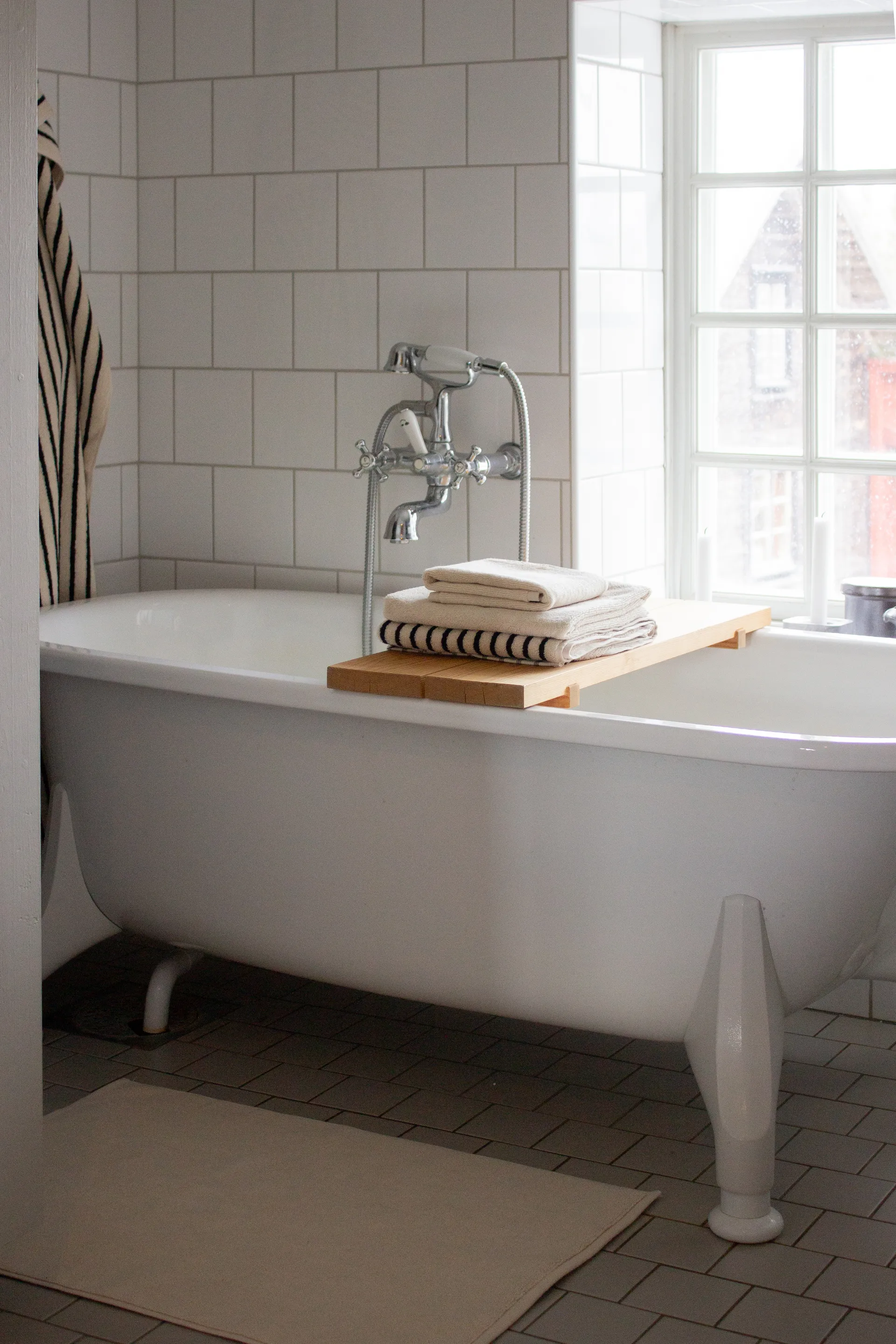 Drift Badehandtücher 100x150 cm 2-teilig - Weiß-Schwarz Scandi Living