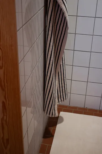 Drift Badetuch 100x150 cm - Weiß-Schwarz - Scandi Living