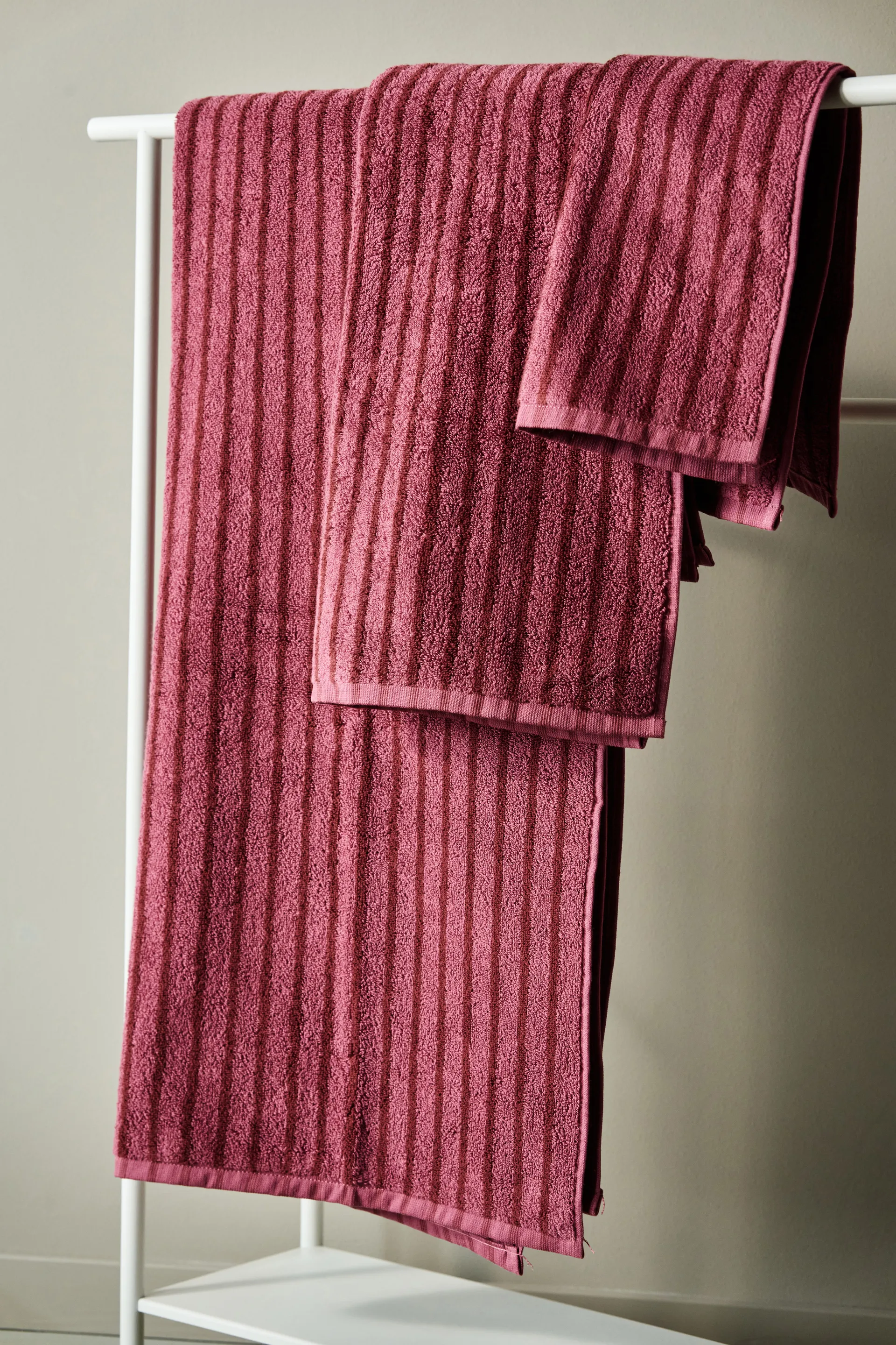 Drift Handtuch-Set 4 Teile - Rosa-rot,  Scandi Living