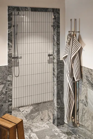 Drift Handtuch-Set 4 Teile - Weiß-schwarz - undefined - Scandi Living