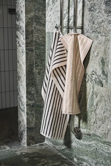 Drift Handtuch-Set 4 Teile - Weiß-schwarz - undefined - Scandi Living