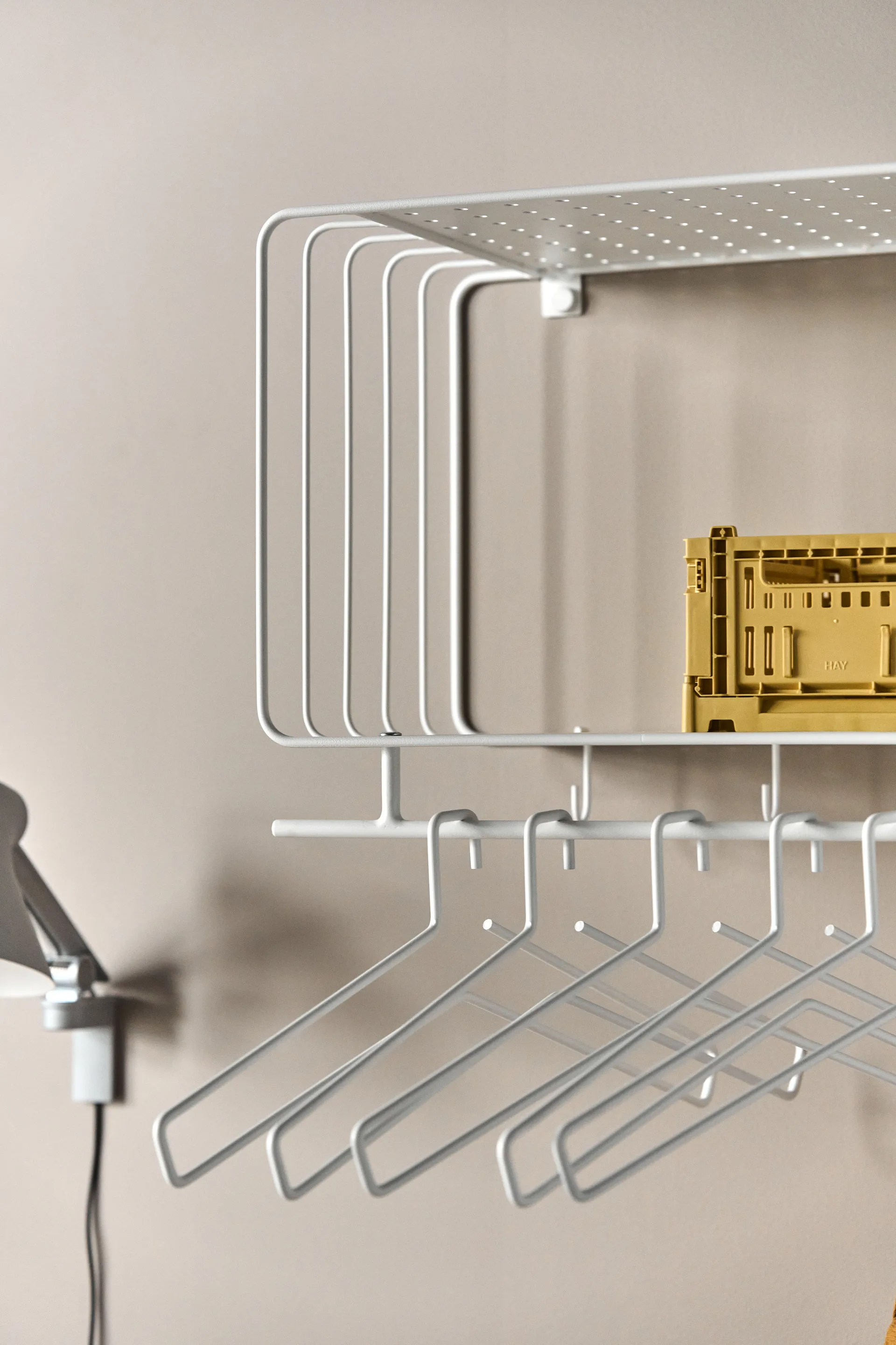 Edge Kleiderbügel 5er-Pack, White Scandi Living