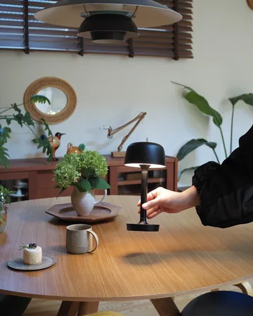 Halo tragbare Tischleuchte 25,5 cm - Black - Scandi Living