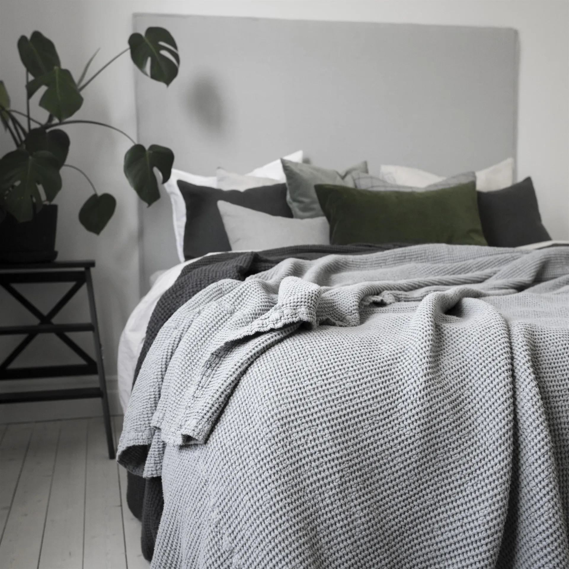 Moss Bettüberwurf 160 x 260cm, Stone Scandi Living