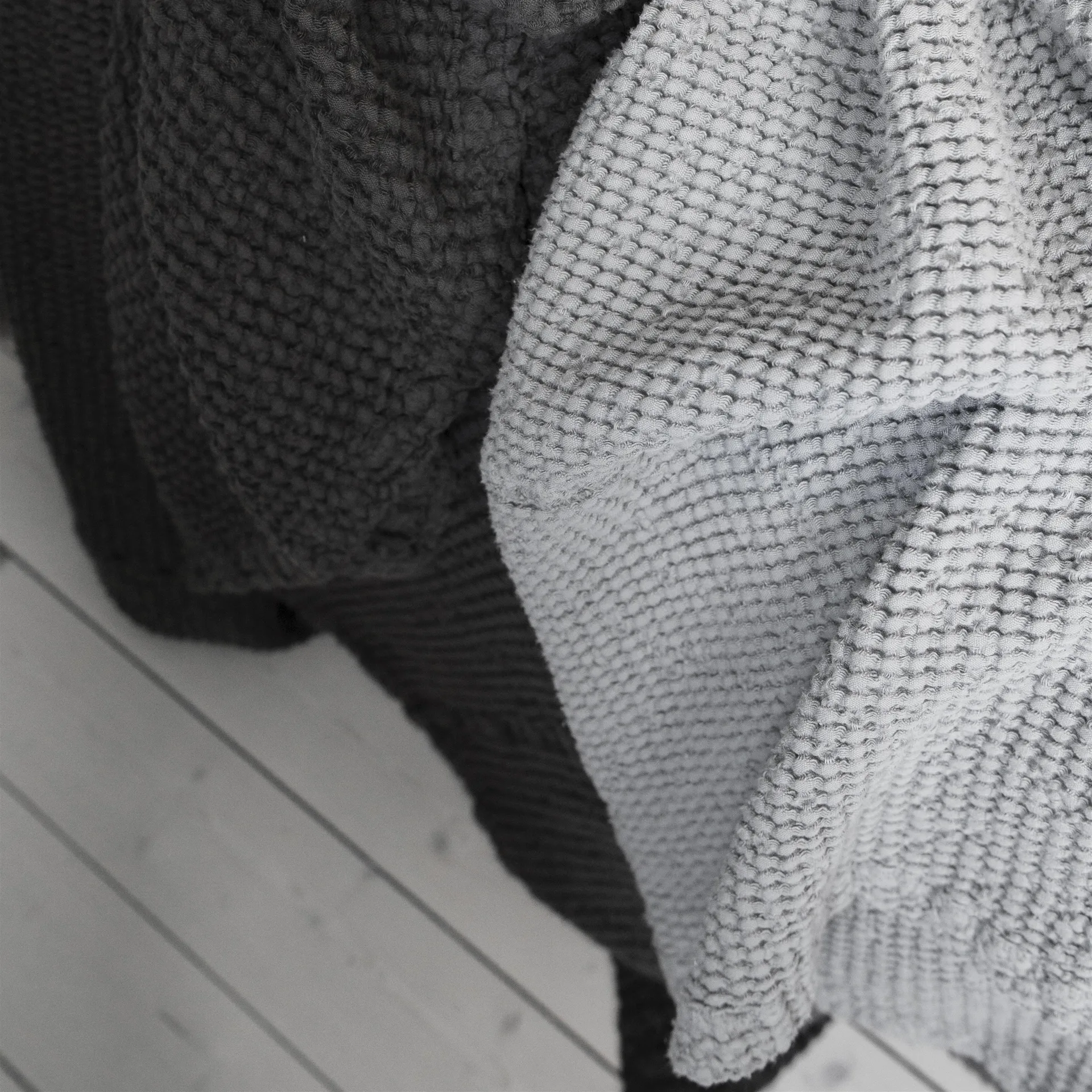 Moss Bettüberwurf 260 x 260cm, Charcoal (grau) Scandi Living