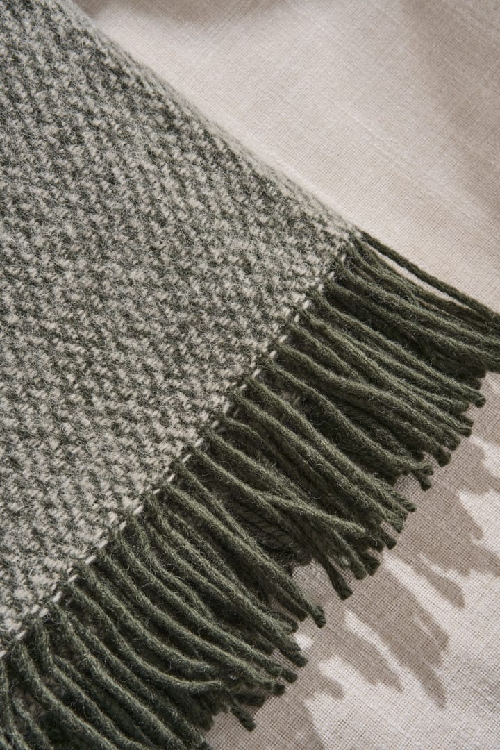Sandstone Wolldecke 130 x 180cm, Khaki grün Scandi Living