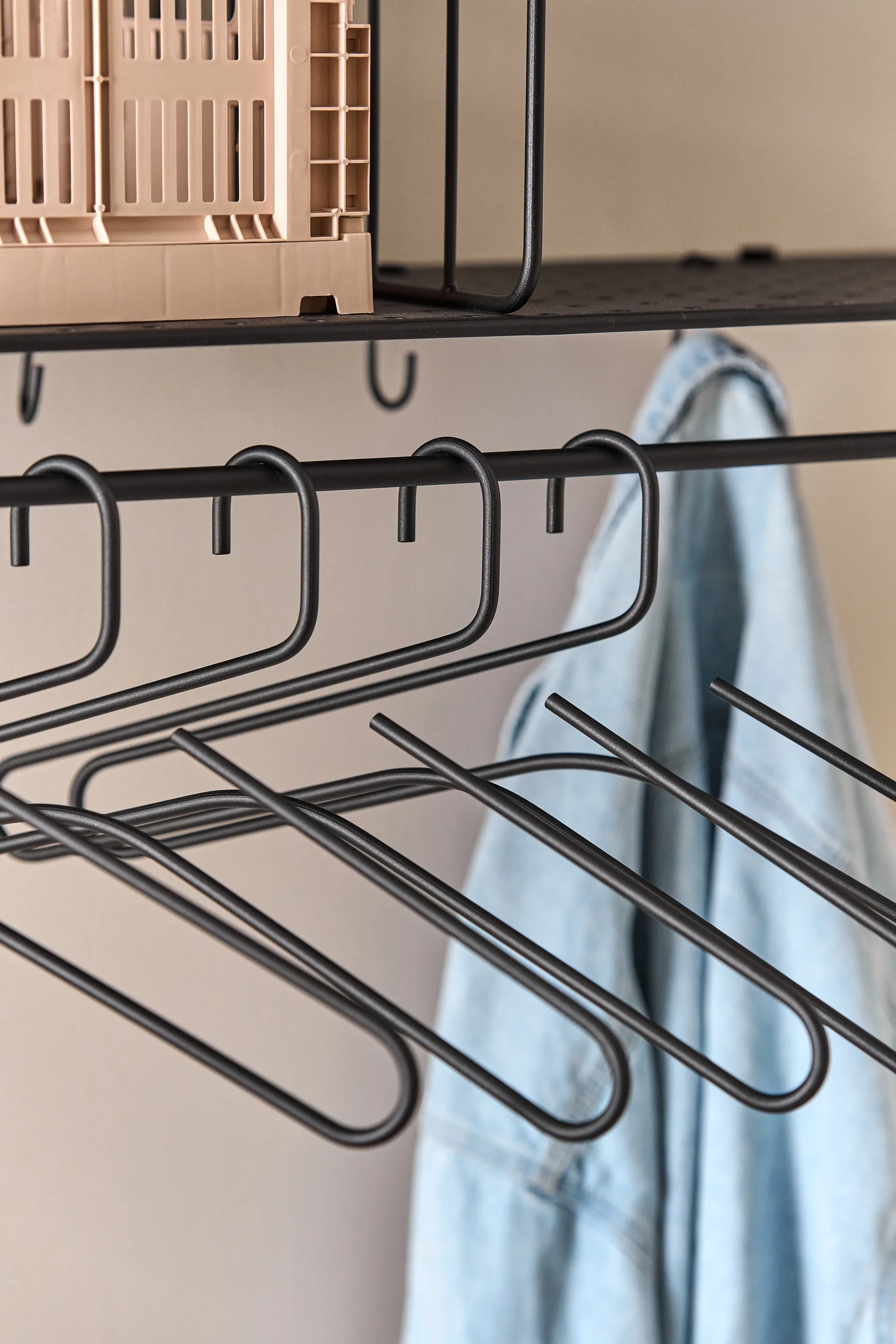 Smooth Kleiderbügel 5er-Pack, Black Scandi Living