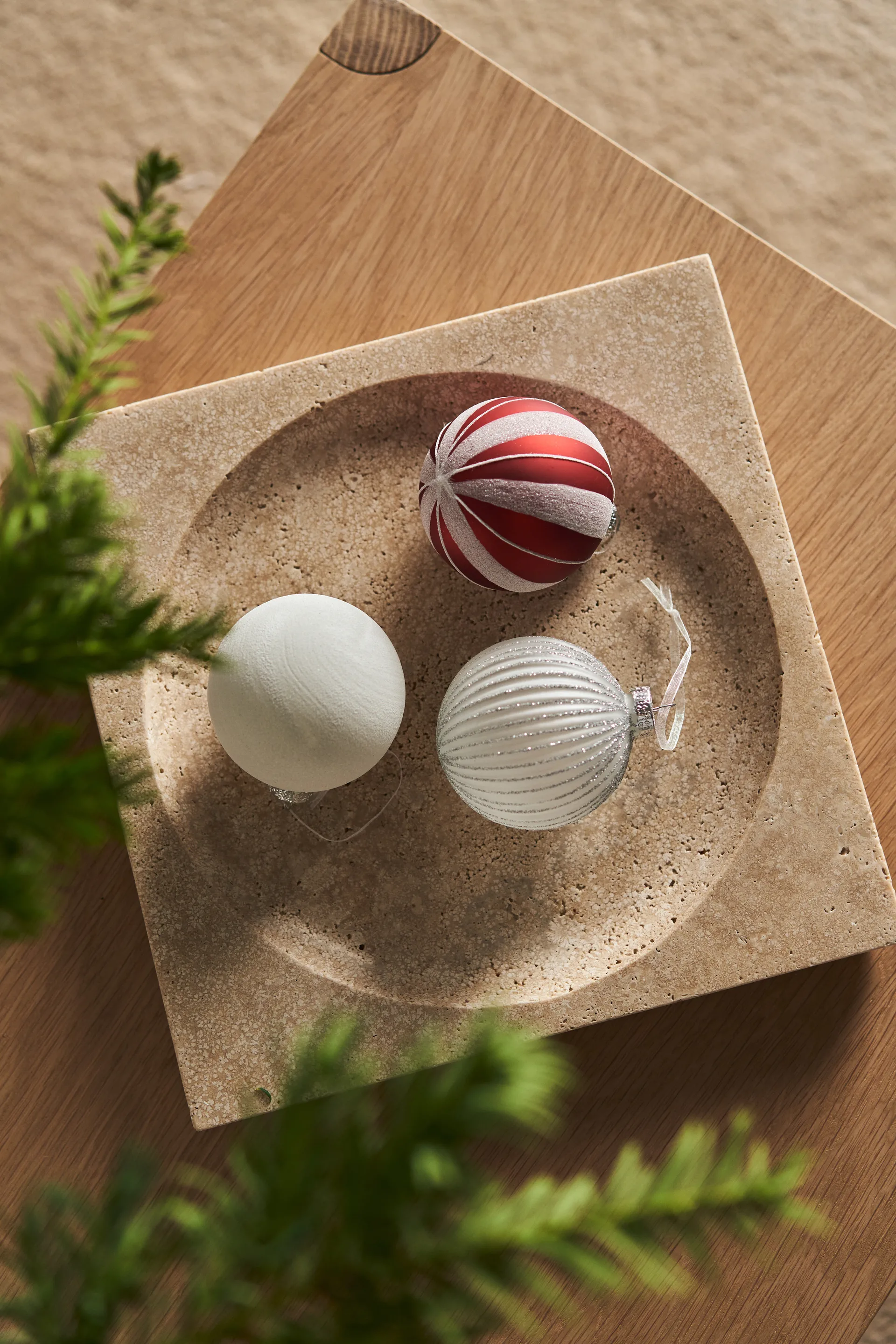 Snowing Weihnachtskugel 6er-Pack, White Scandi Living