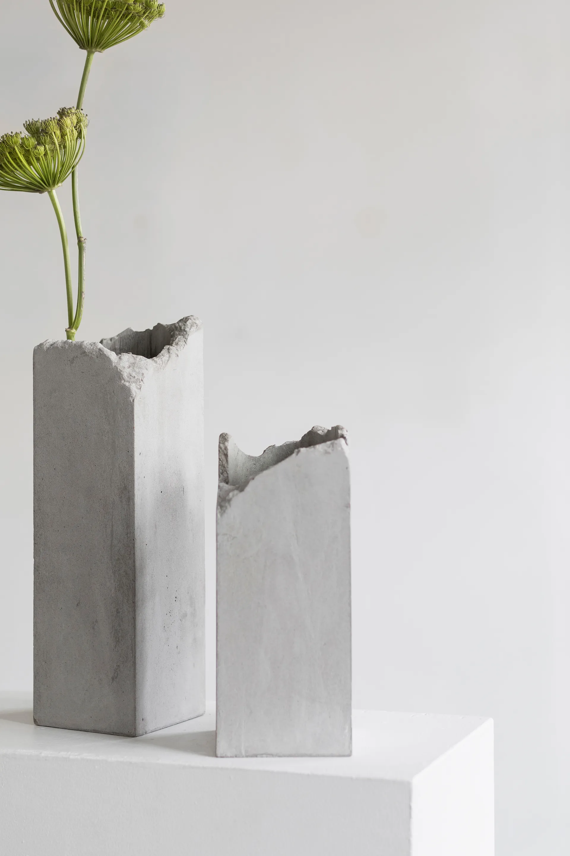 Broquaine Vase S 28cm, Grey Serax