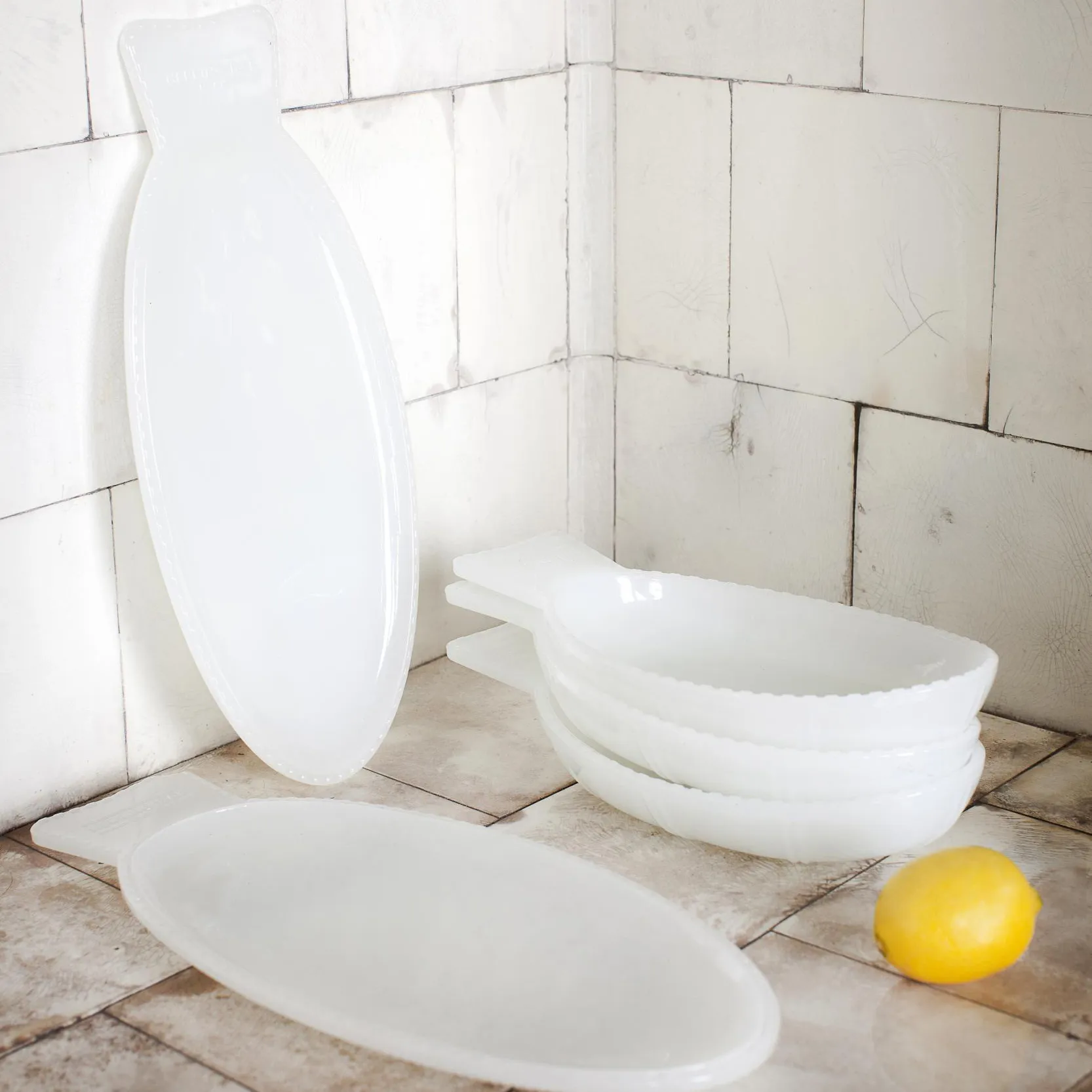 Fish & Fish Servierteller 16 x 35cm, Milky white Serax