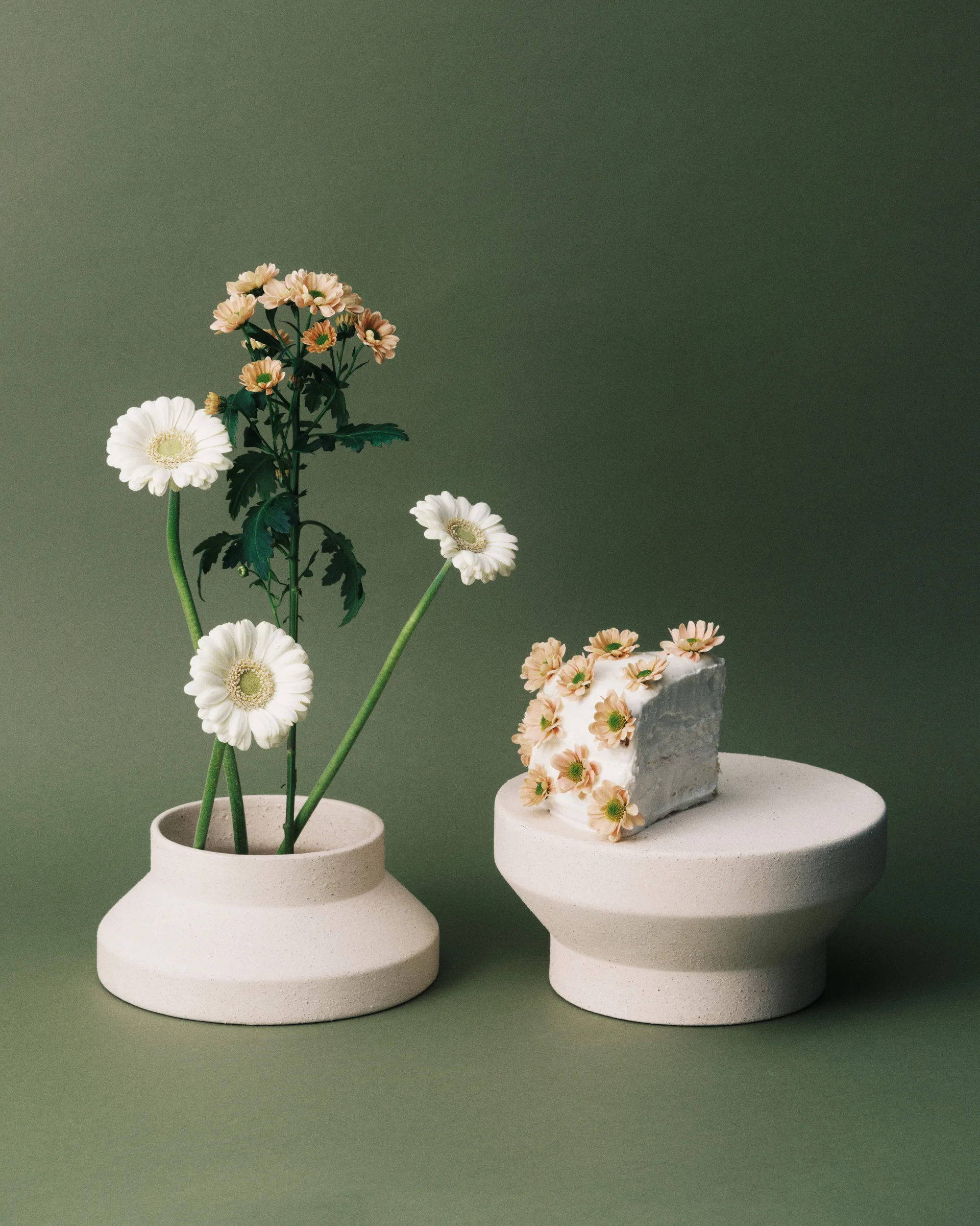 Mira Vase/Tortenplatte S, Beige Serax