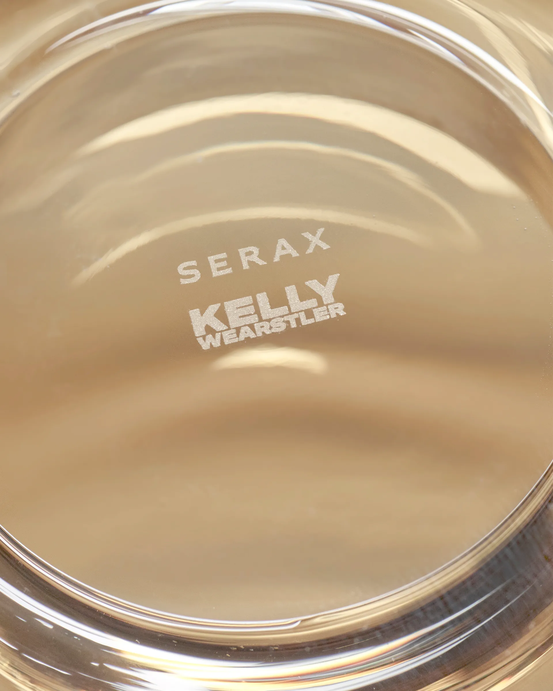 Zuma niedrige Schale auf Fuß M Ø13,6 cm, Amber Serax