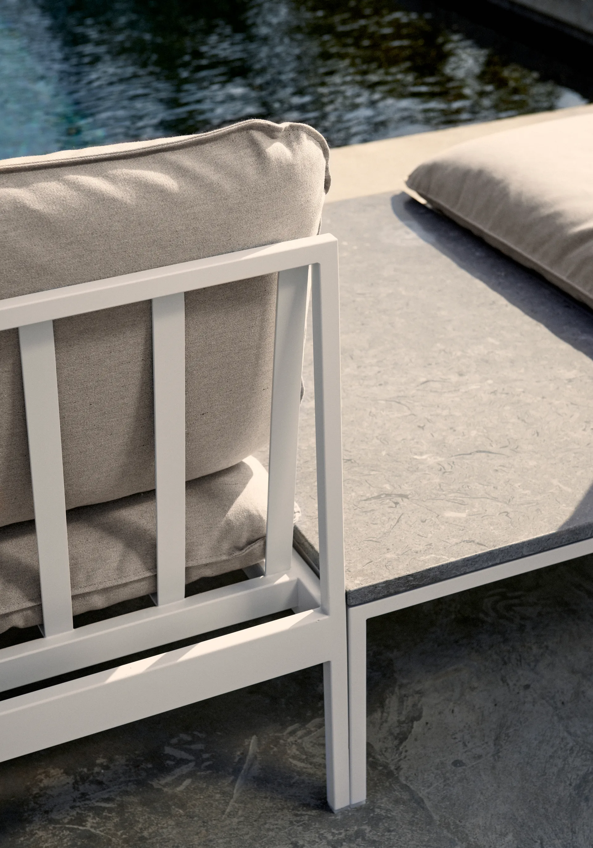 Bönan Eckmodul Aluminium hellgrau-Leinen beige Skargaarden