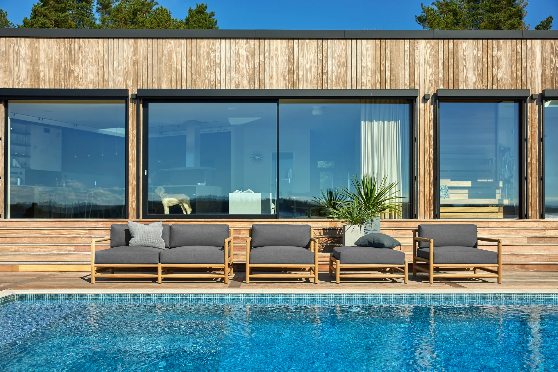Saltholm Sofa Teak-Kissen graubraun,  Skargaarden