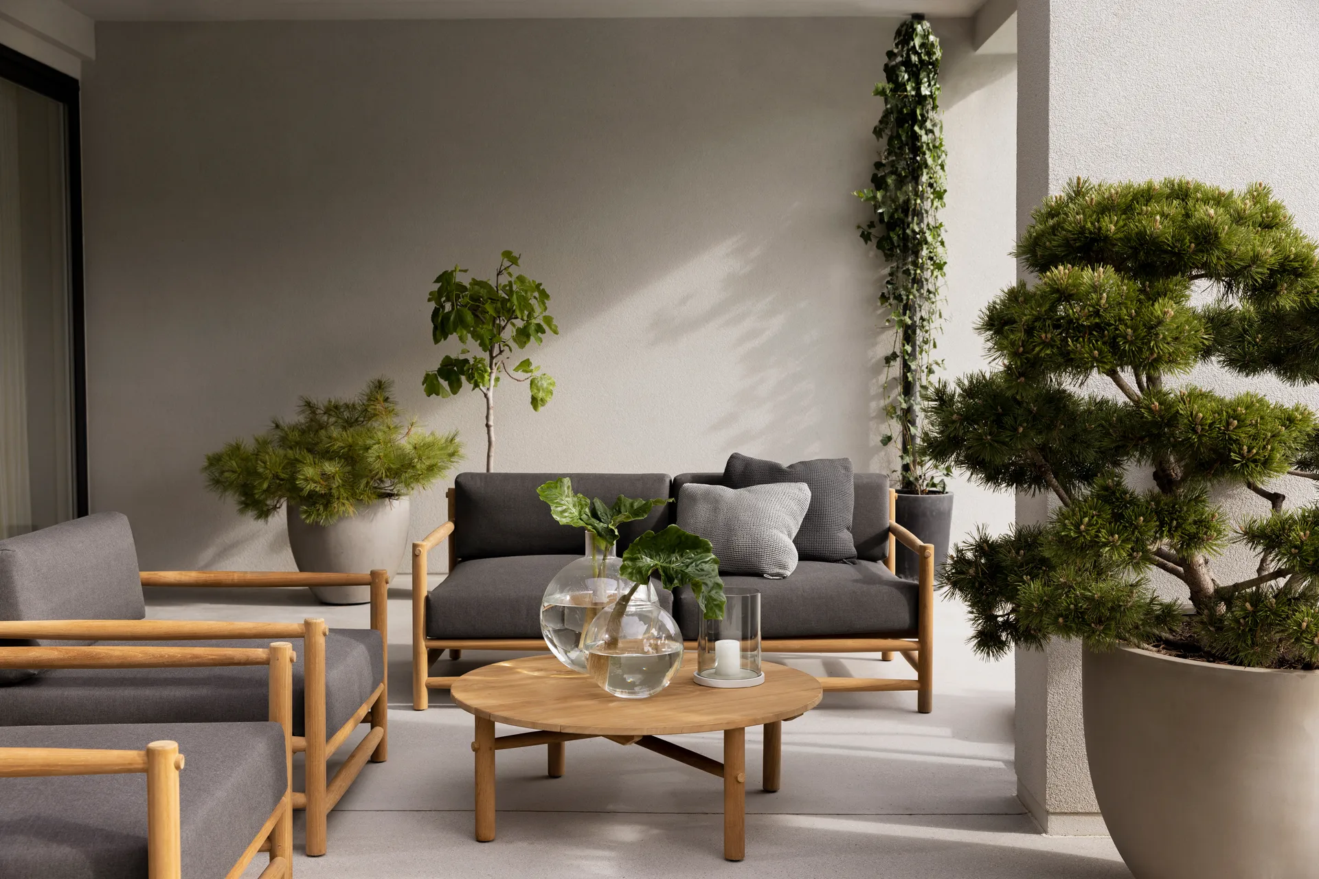 Saltholm Sofa Teak-Kissen graubraun,  Skargaarden