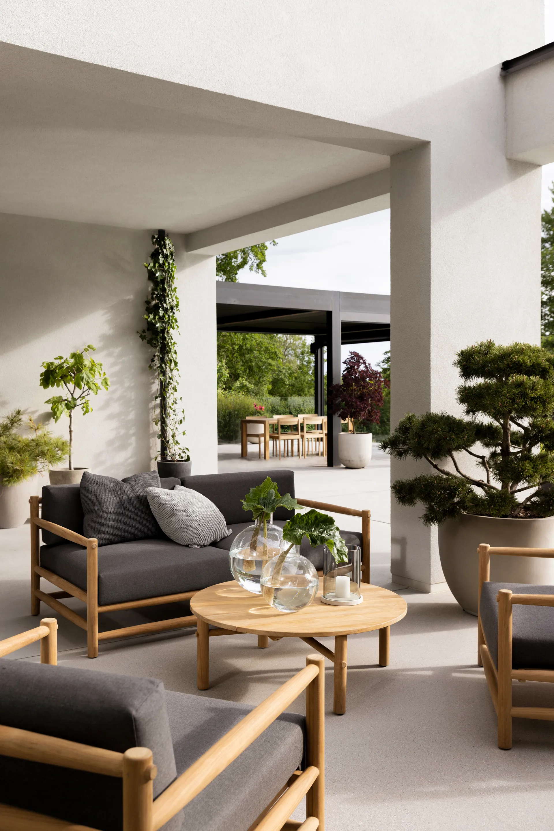 Saltholm Sofa Teak-Kissen graubraun,  Skargaarden
