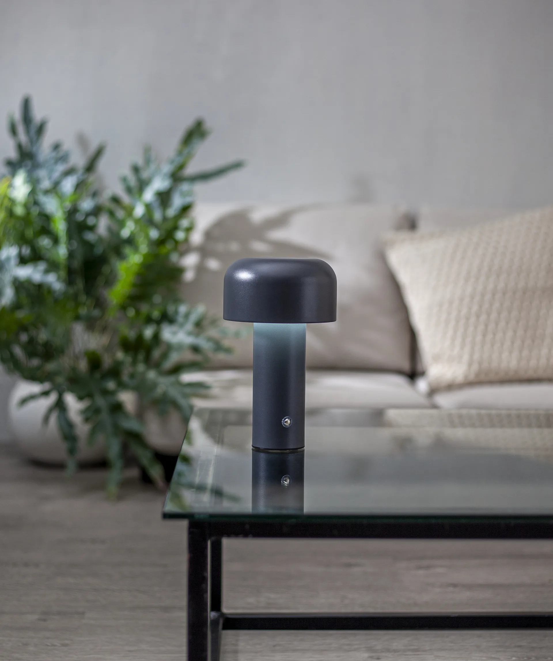 Bobby Tischleuchte portabel, Grau Star Trading