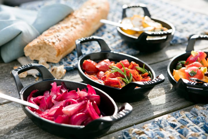 Staub ovaler Gusseisen-Backform 21 cm, Schwarz STAUB