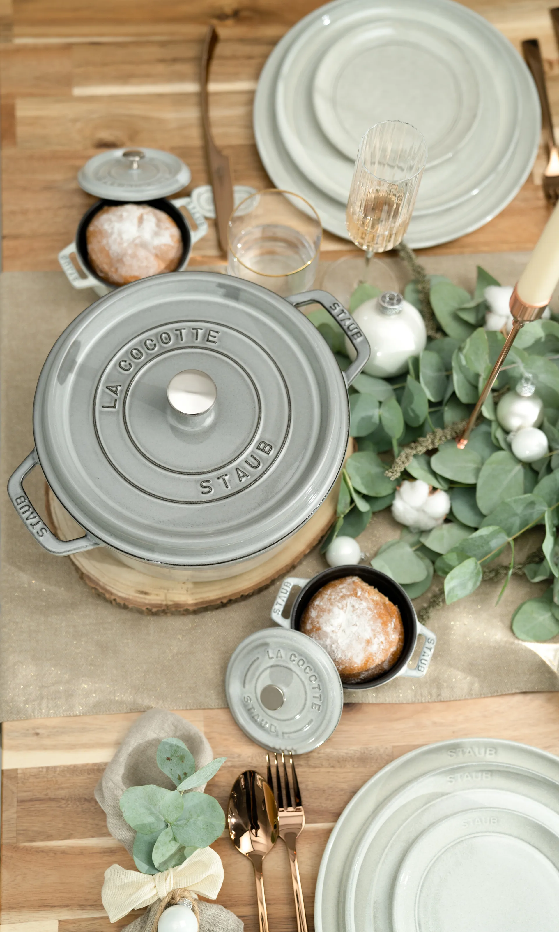 Staub runder Topf aus Gusseisen 5,2 l, Grau STAUB