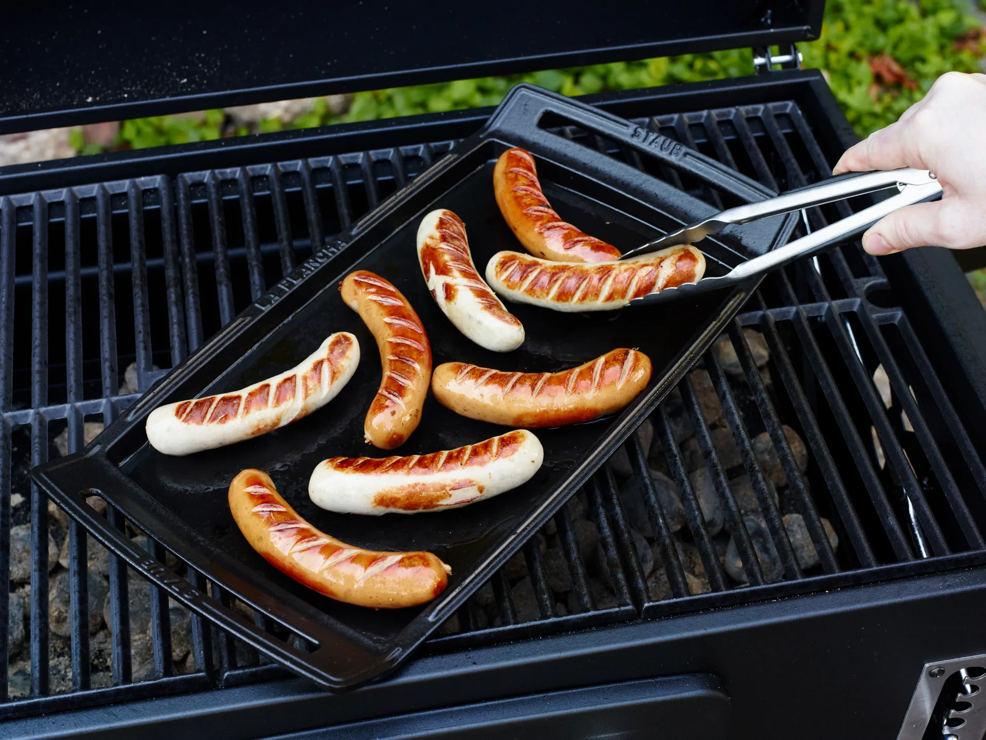 Staub Teppanyaki Bratplatte mit Griffen 38x25 cm, Schwarz STAUB