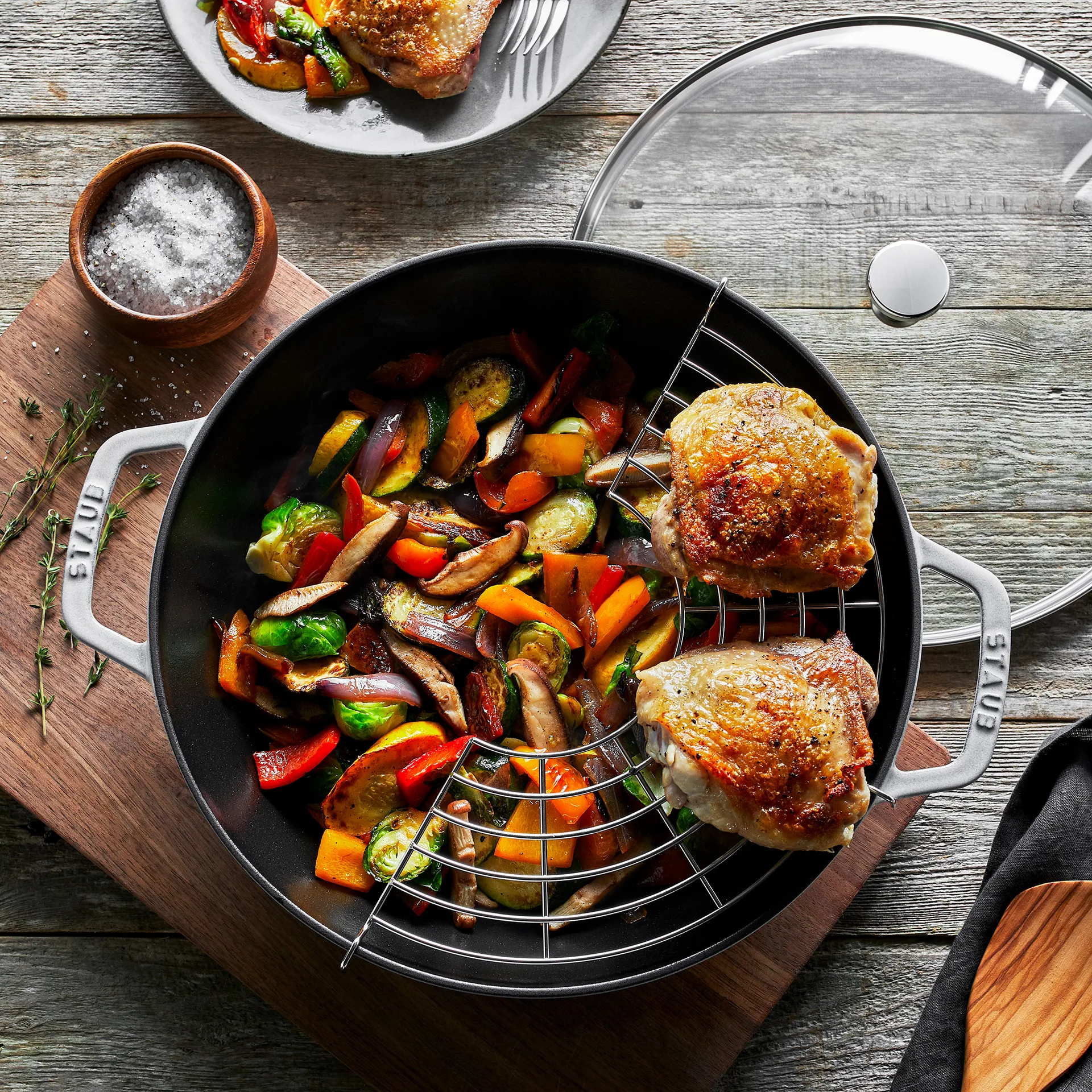 Staub Wokpfanne Gusseisen mit Glasdeckel Ø30 cm, White truffle STAUB