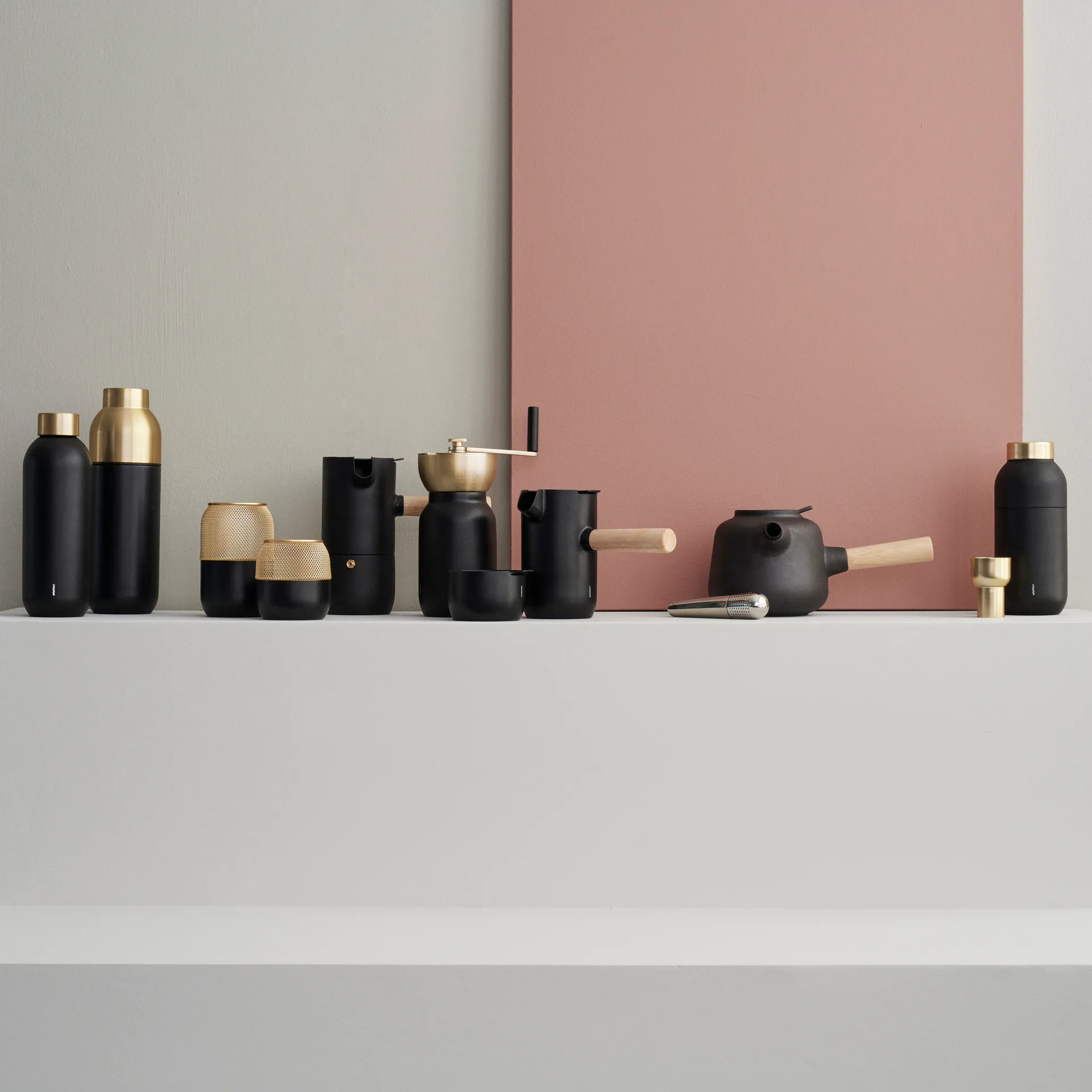 Collar Isolierflasche 0,75 l, Schwarz Stelton