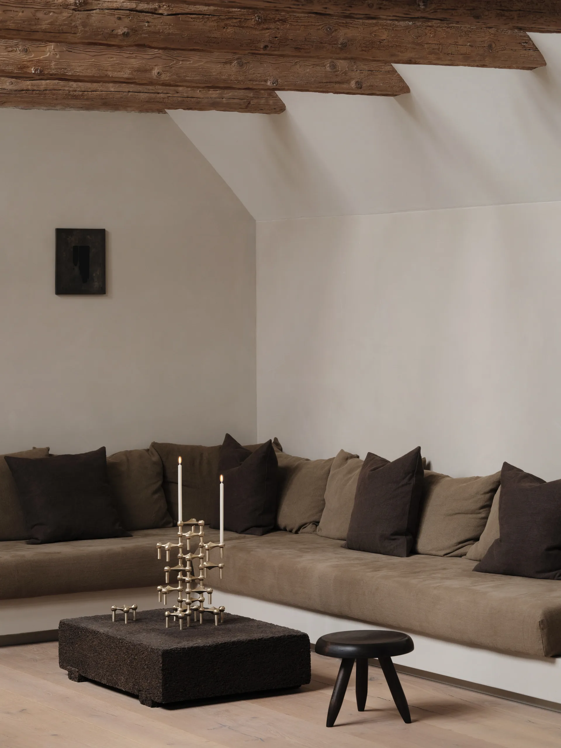 Nagel Kerzenhalter, Gebürsteter Messing STOFF