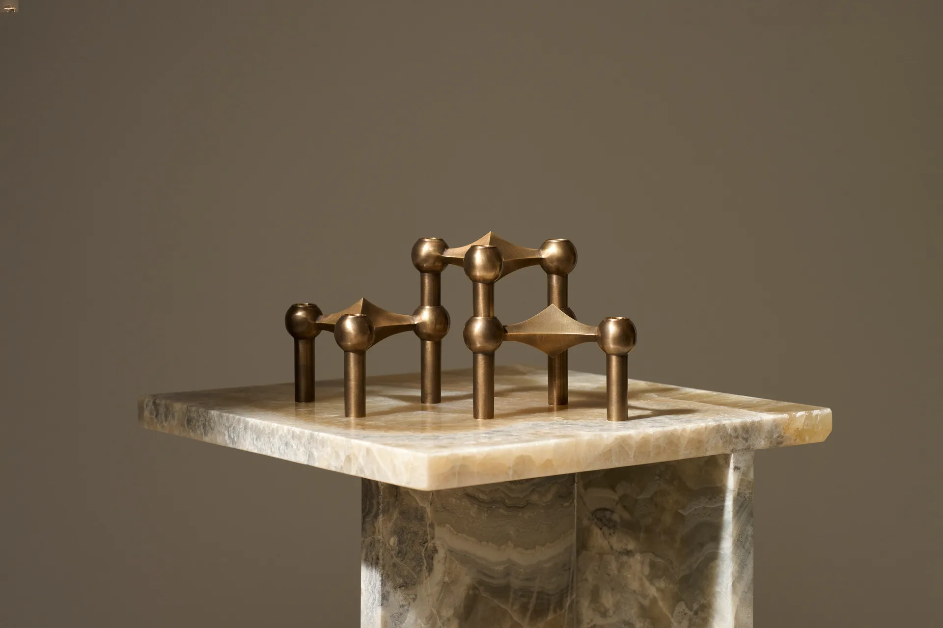 Nagel Kerzenhalter, Bronzed brass STOFF Nagel