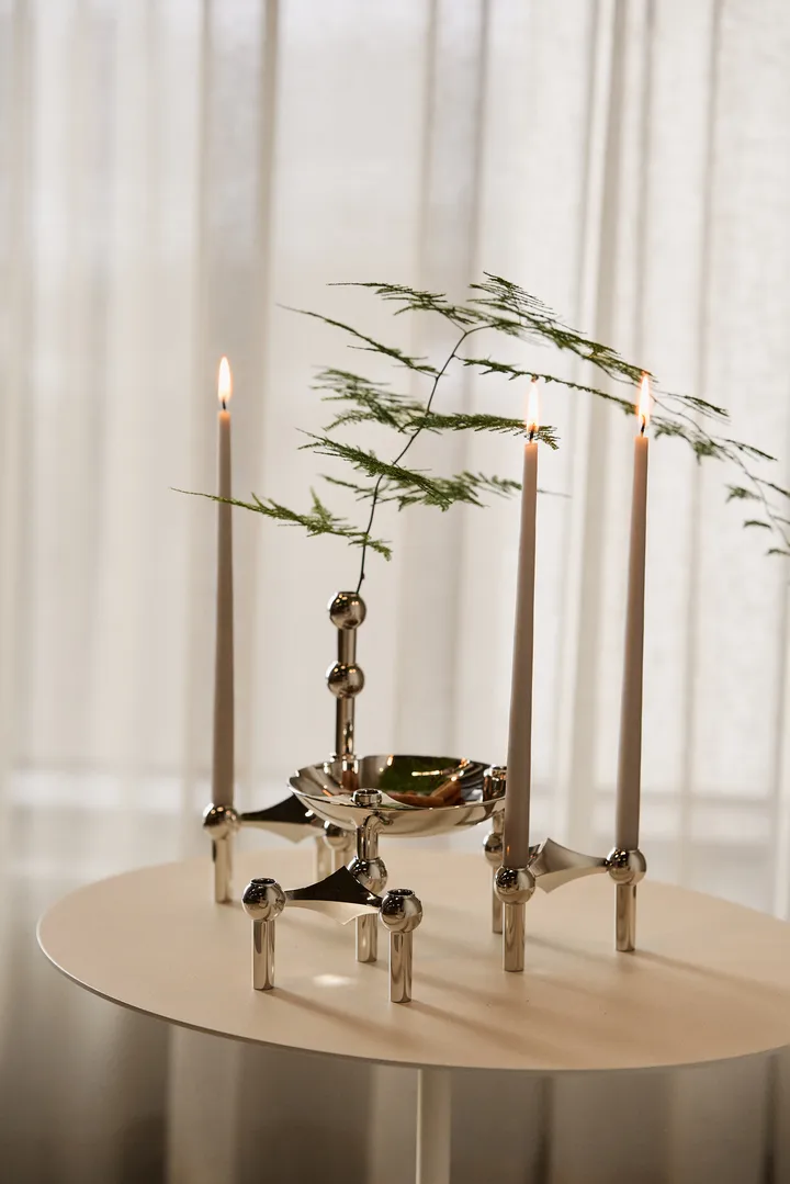 Nagel Schale