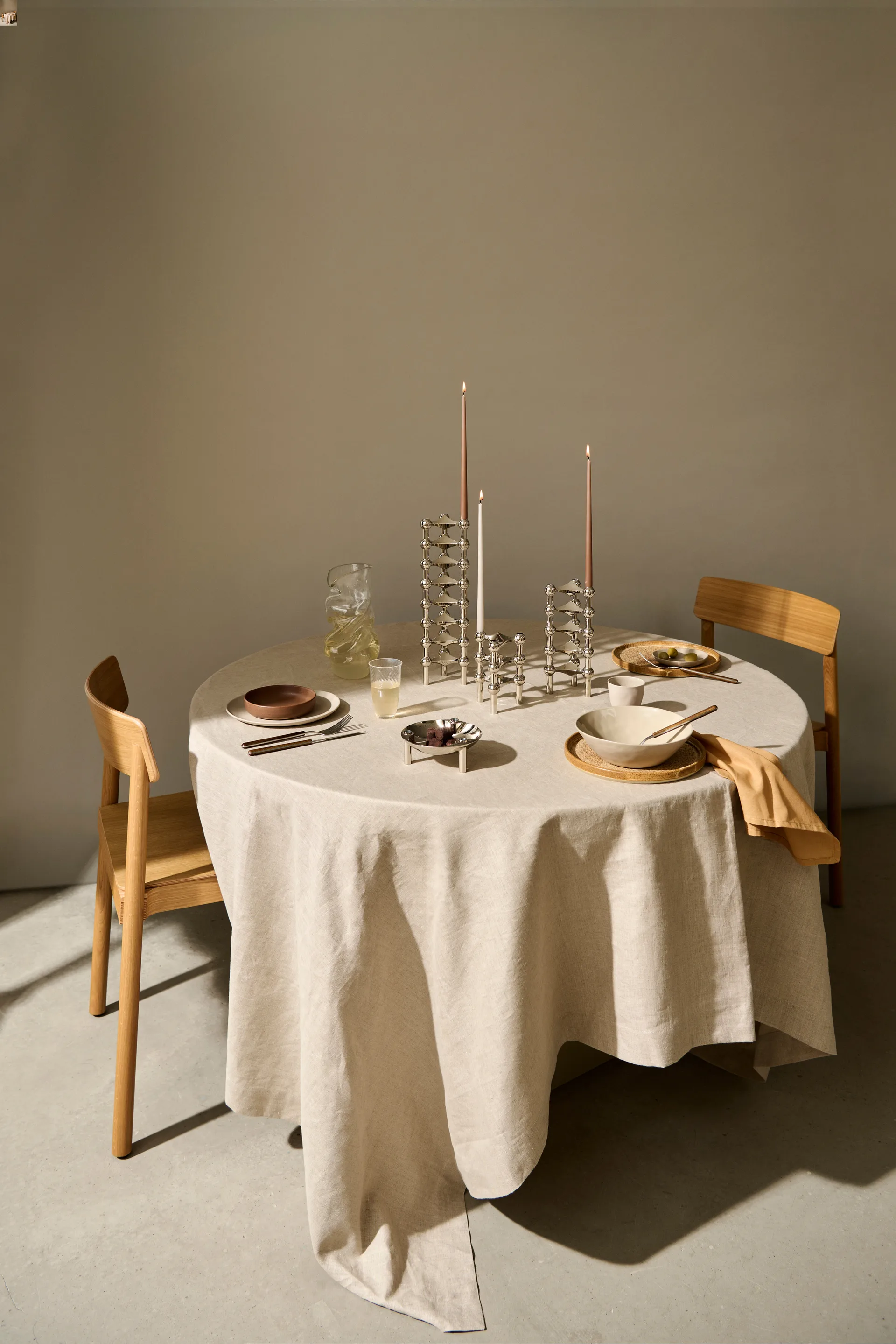 STOFF kegelförmige Kerzen von ester & erik 6er-Pack, Soft brown STOFF