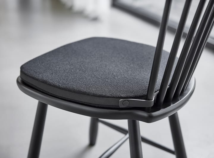 Lilla Åland Stuhlkissen, Black Stolab