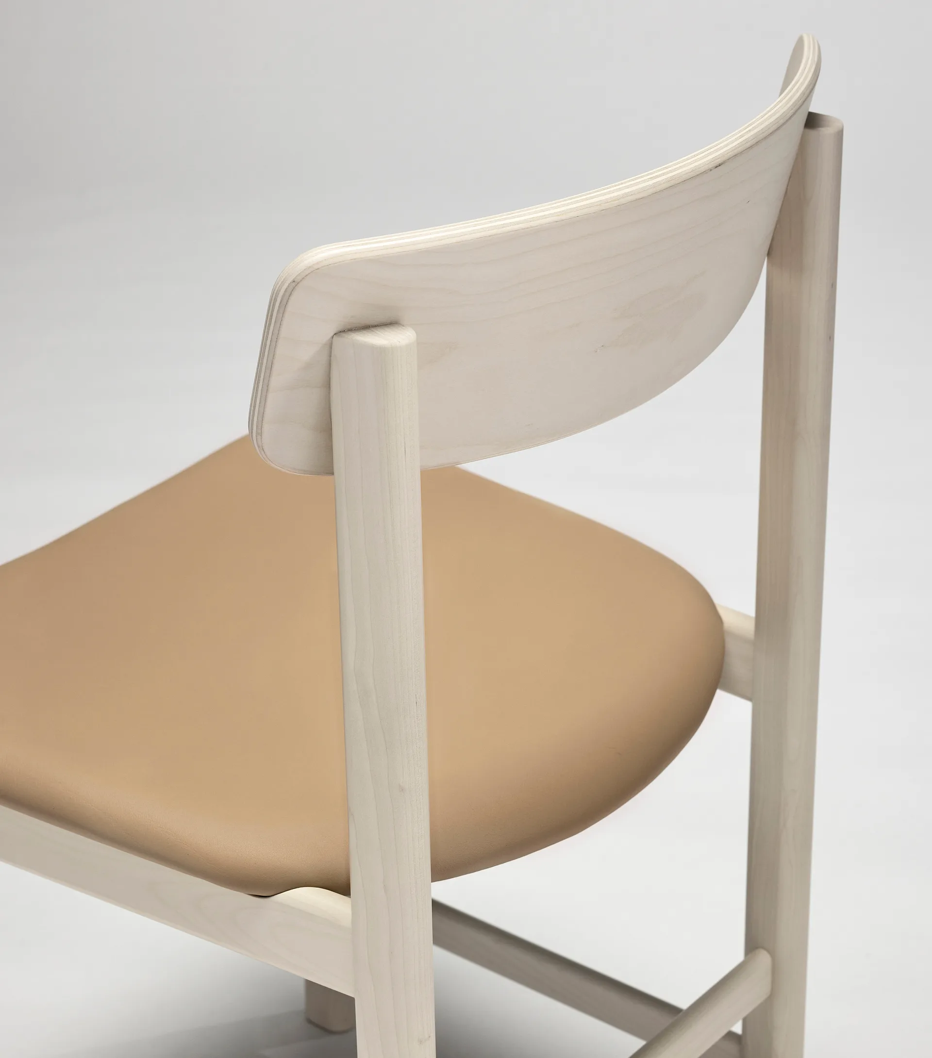 Pal Stuhl, Birke hell matt lackiert-Elmosoft 22030 Stolab