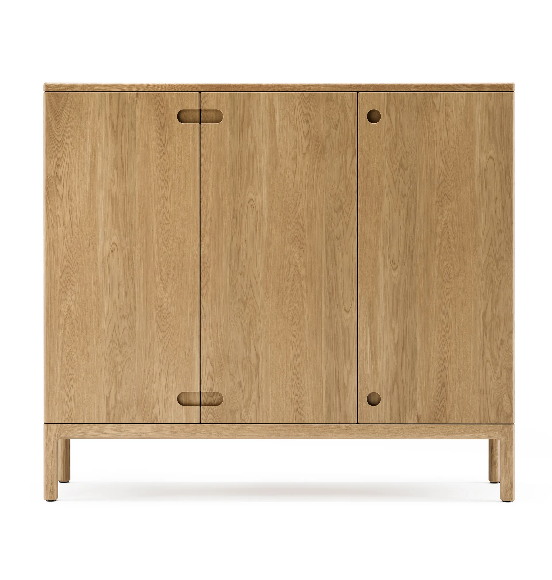 Prio hohes Sideboard, Eiche natürlich geölt, Holztüre Stolab